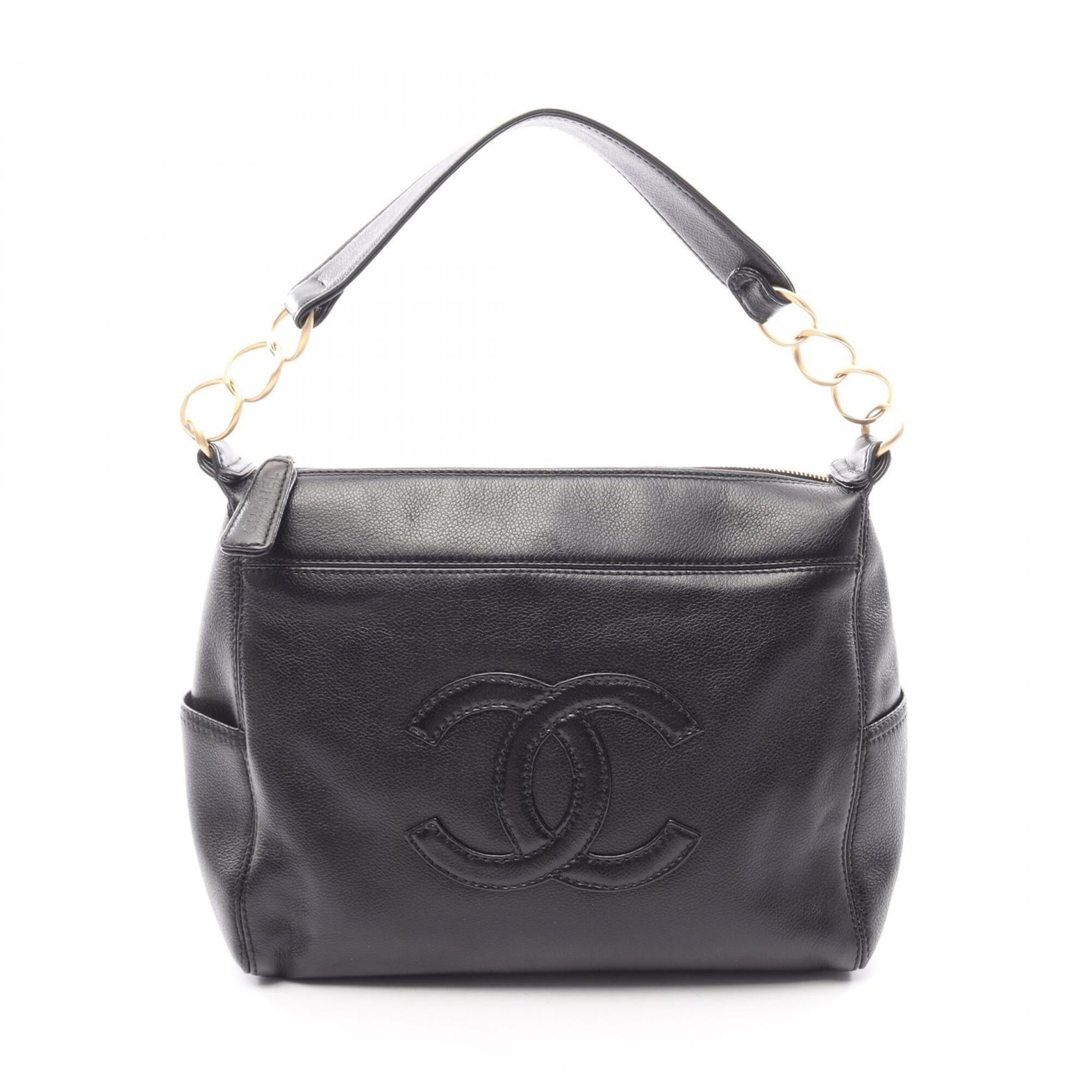 Chanel Black Grained Calfskin Handbag (Pre-Owned)
