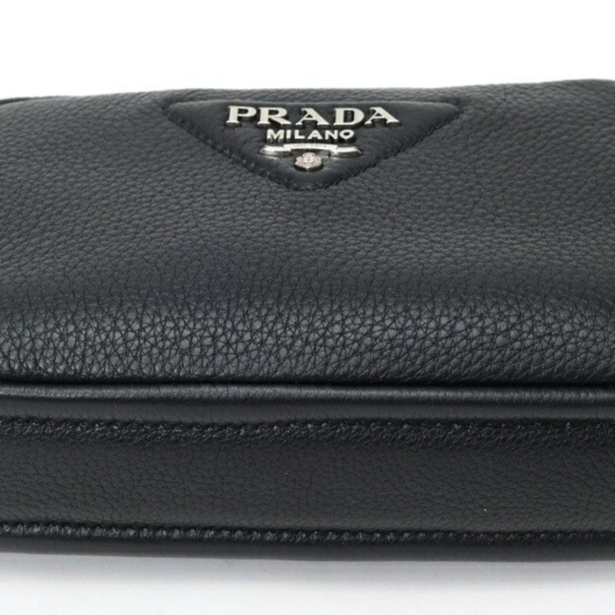 Prada Black Leather Shoulder Bag (Pre-Owned)