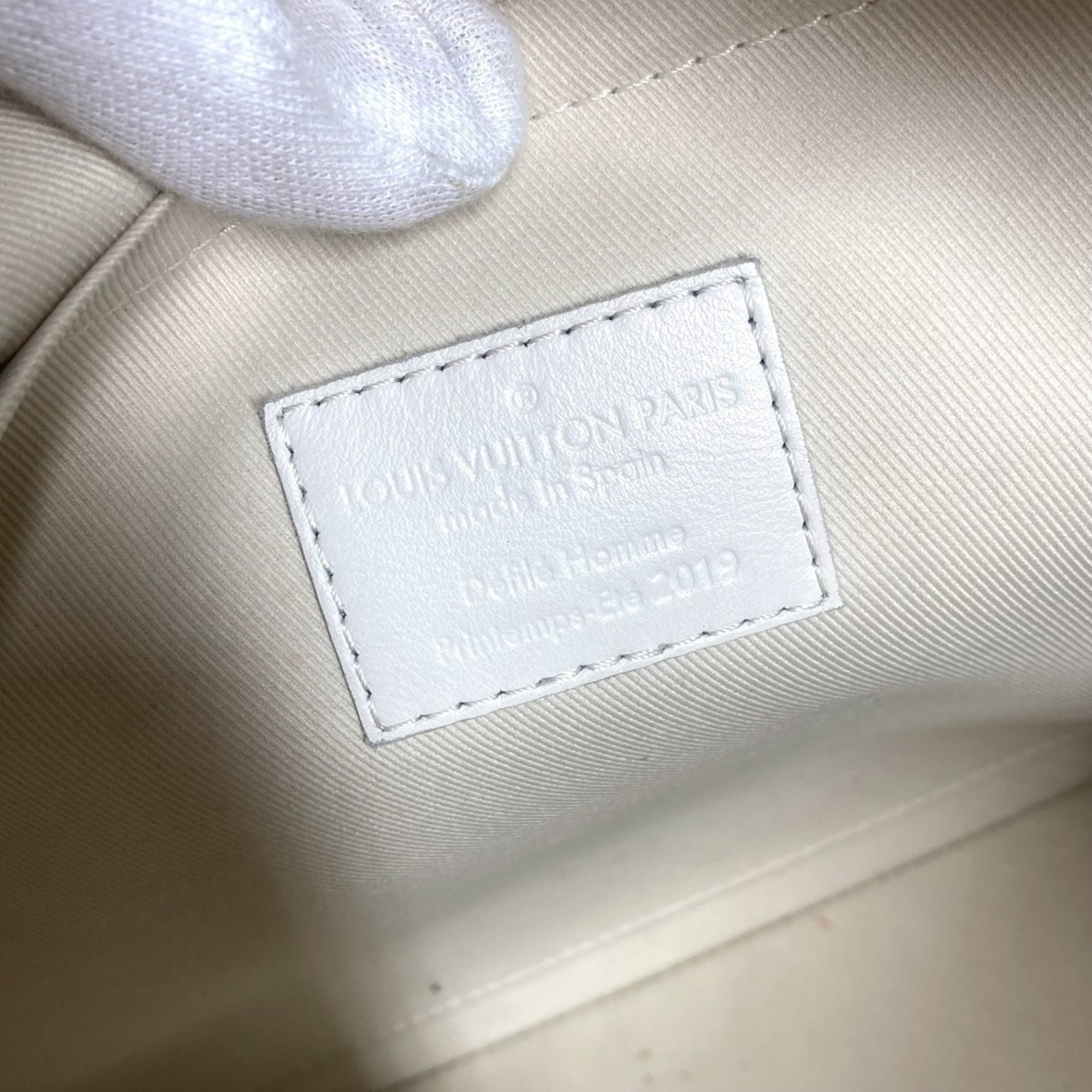 Louis Vuitton White Leather Clutch Bag Pochette Pouch (Pre-Owned)