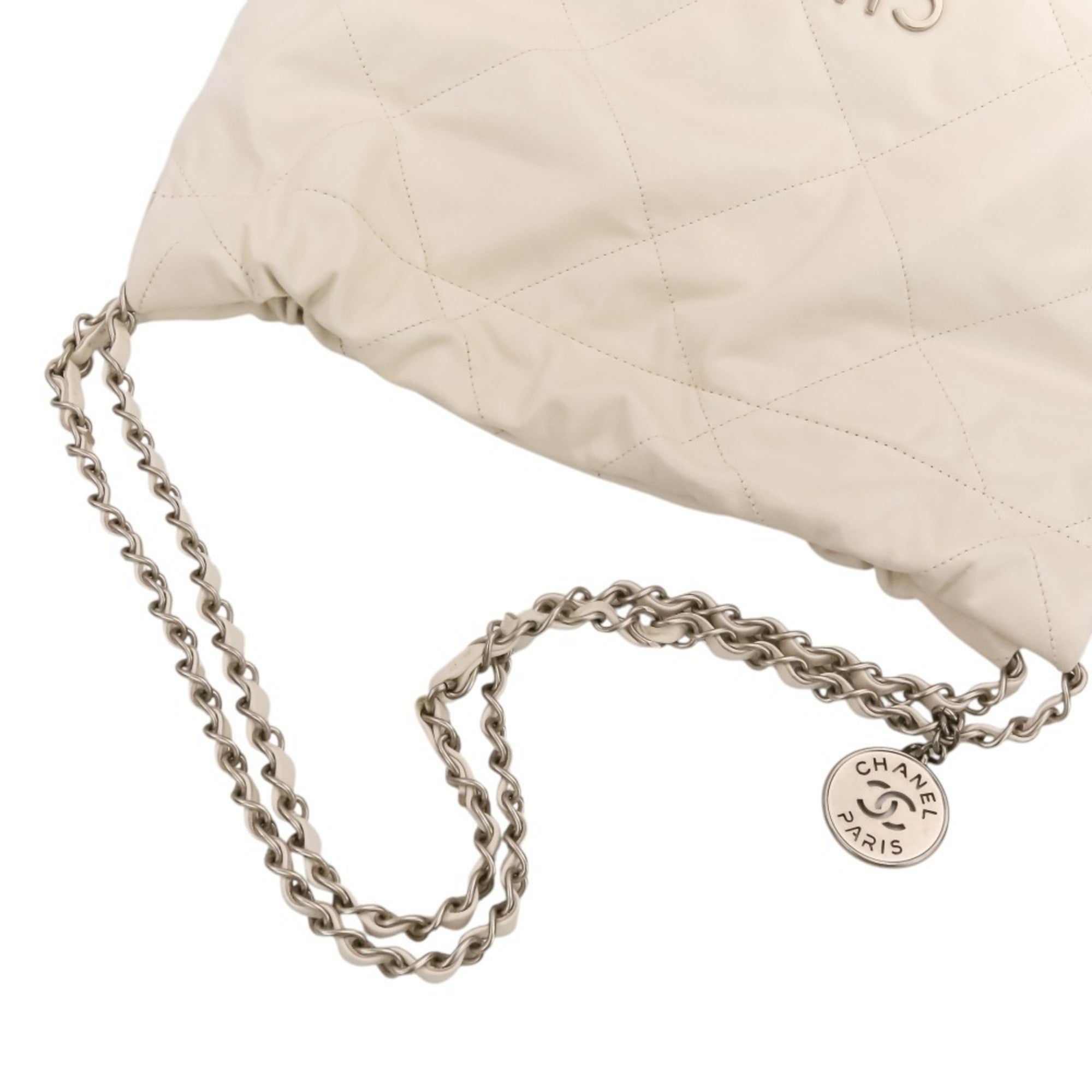 Chanel White Leather Shoulder Bag (Pre-Owned)