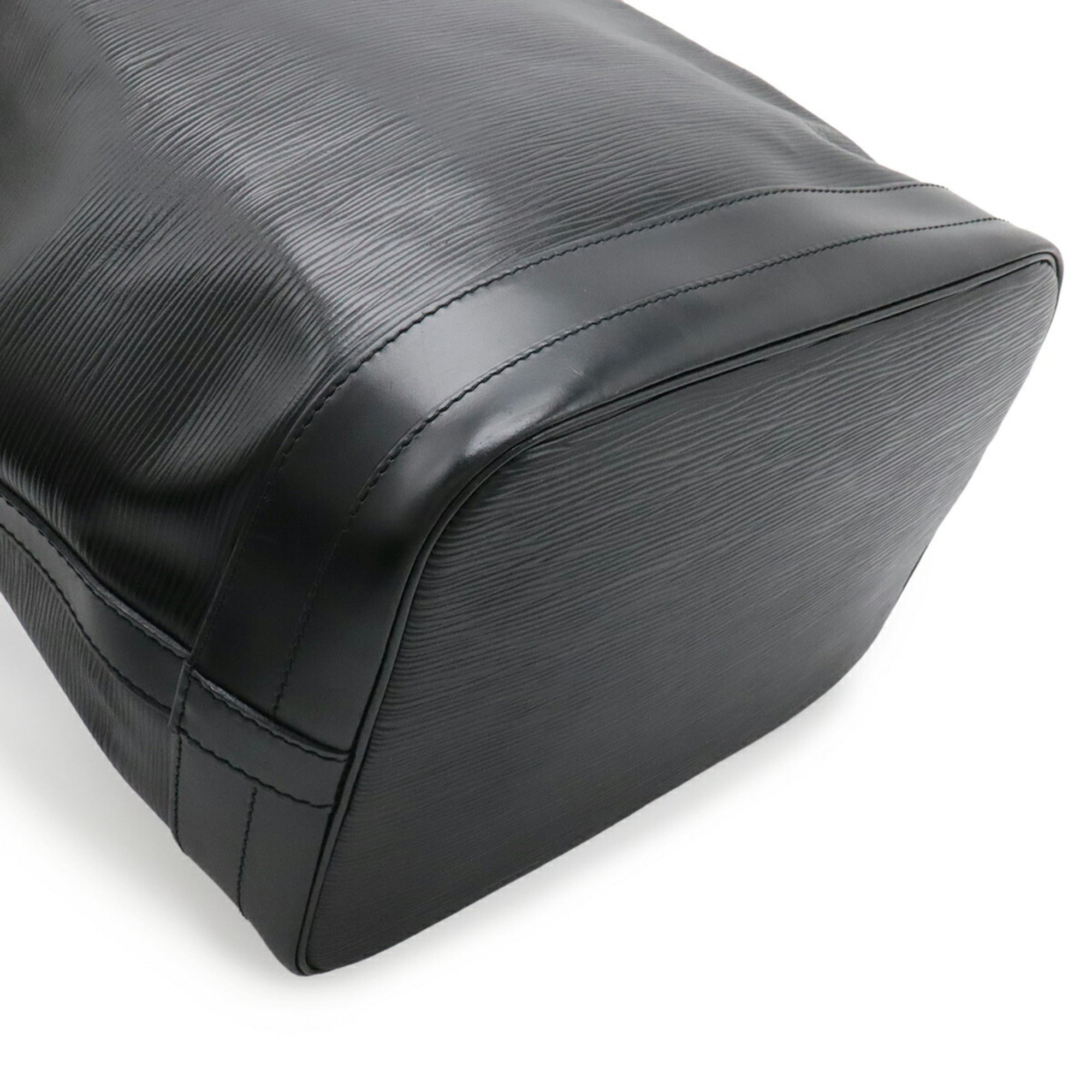 Louis Vuitton Noir Epi Leather Shoulder Bag (Pre-Owned)