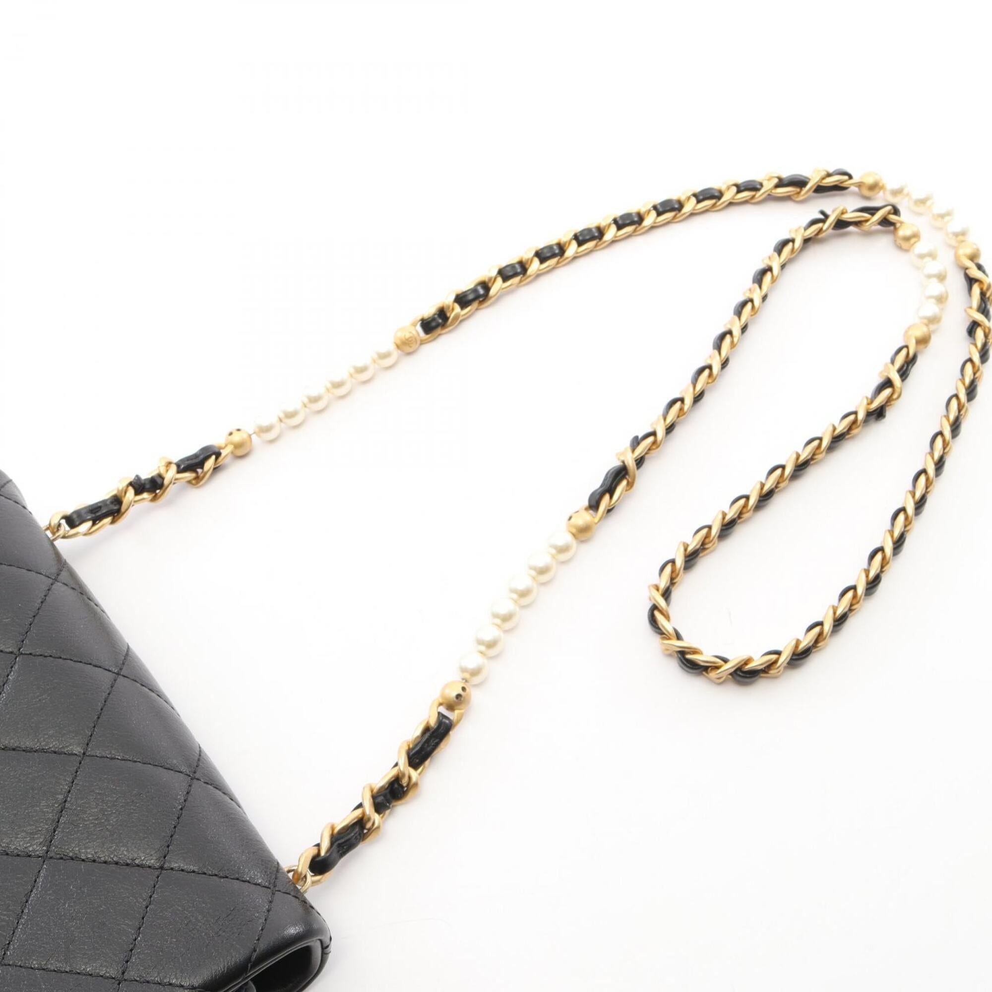 Chanel Matelasse Black Leather Handbag Shoulder Bag (Pre-Owned)