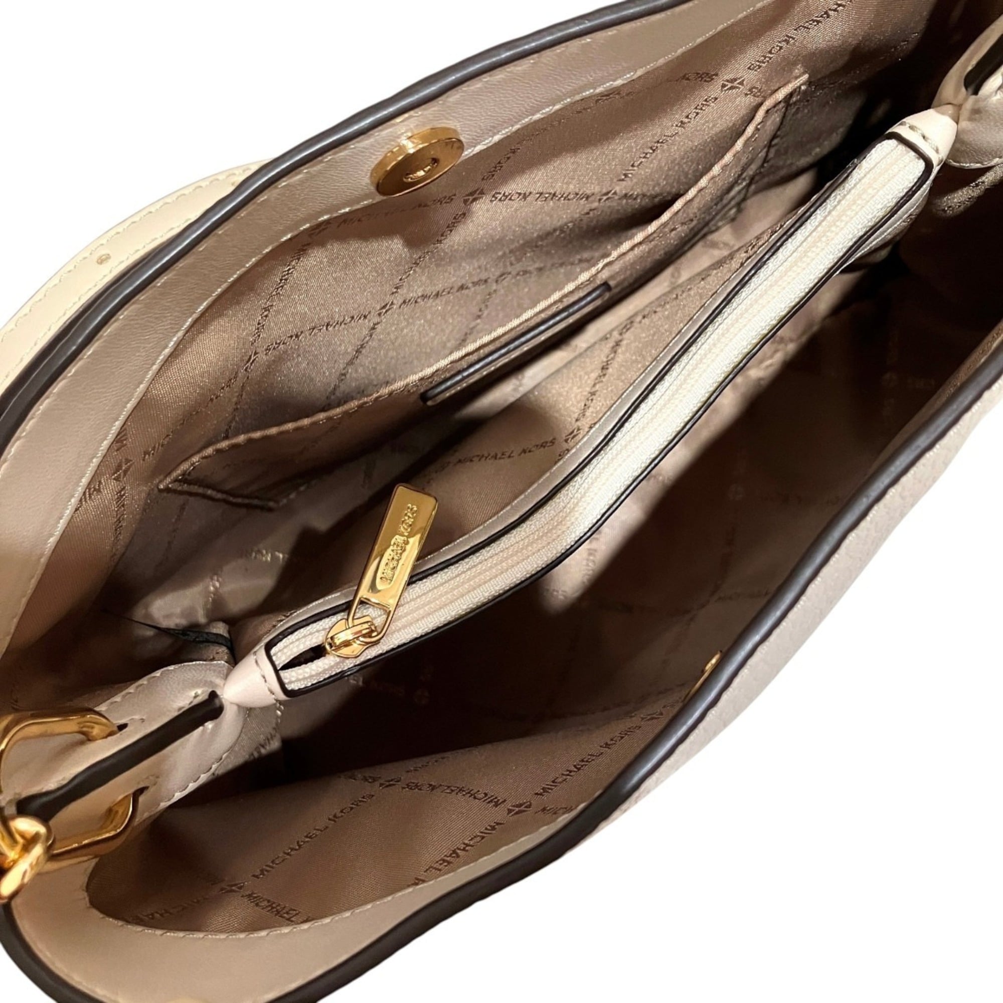 Michael Kors Cream Leather Shoulder Bag (Pre-Owned)