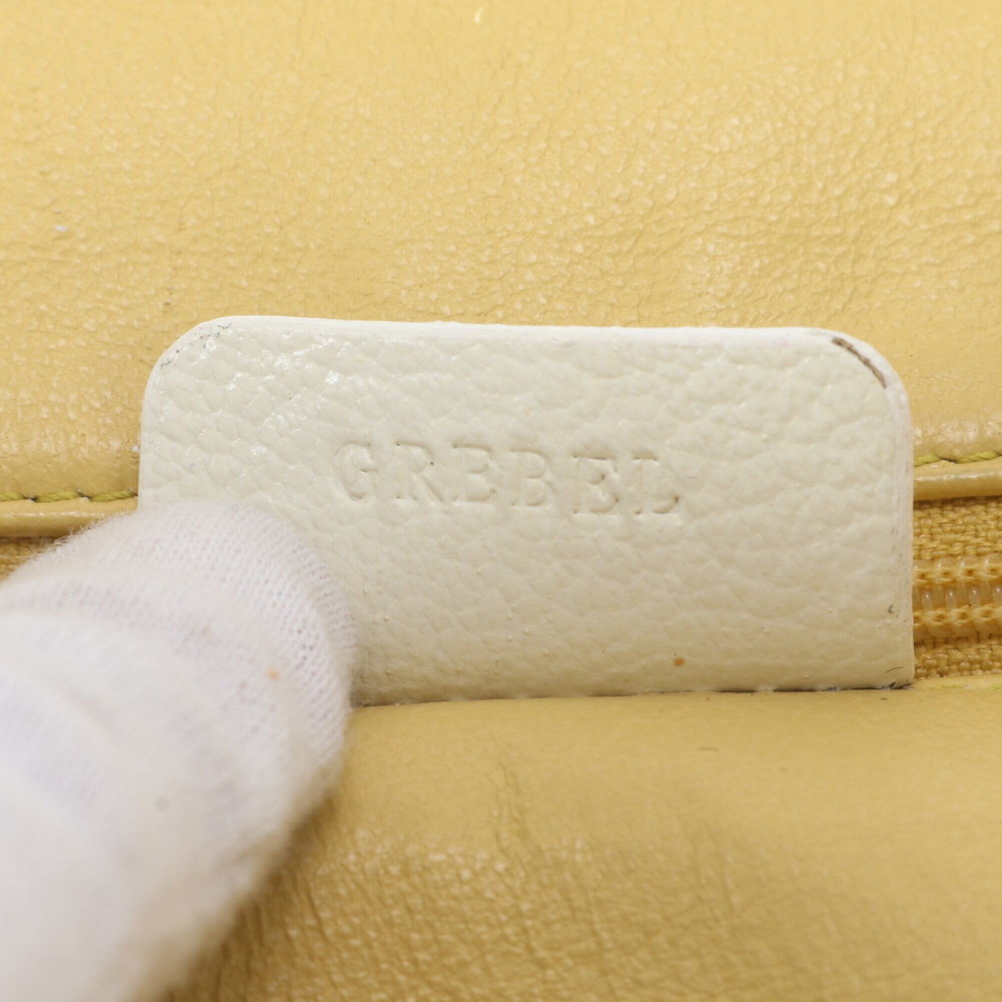 Bvlgari White Leather Handbag Shoulder Bag Tote Bag (Pre-Owned)