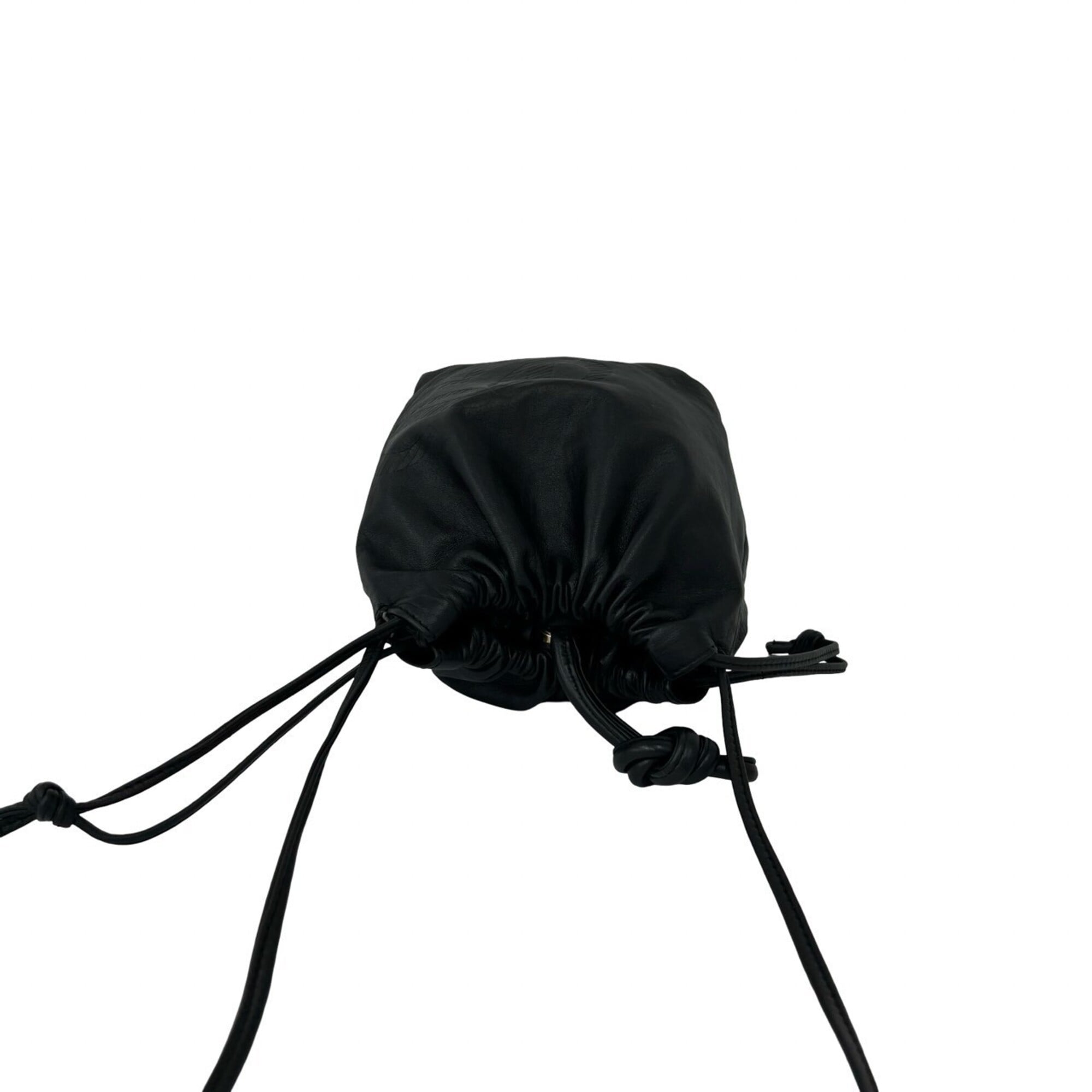 Loewe Black Leather Shoulder Bag (Pre-Owned)