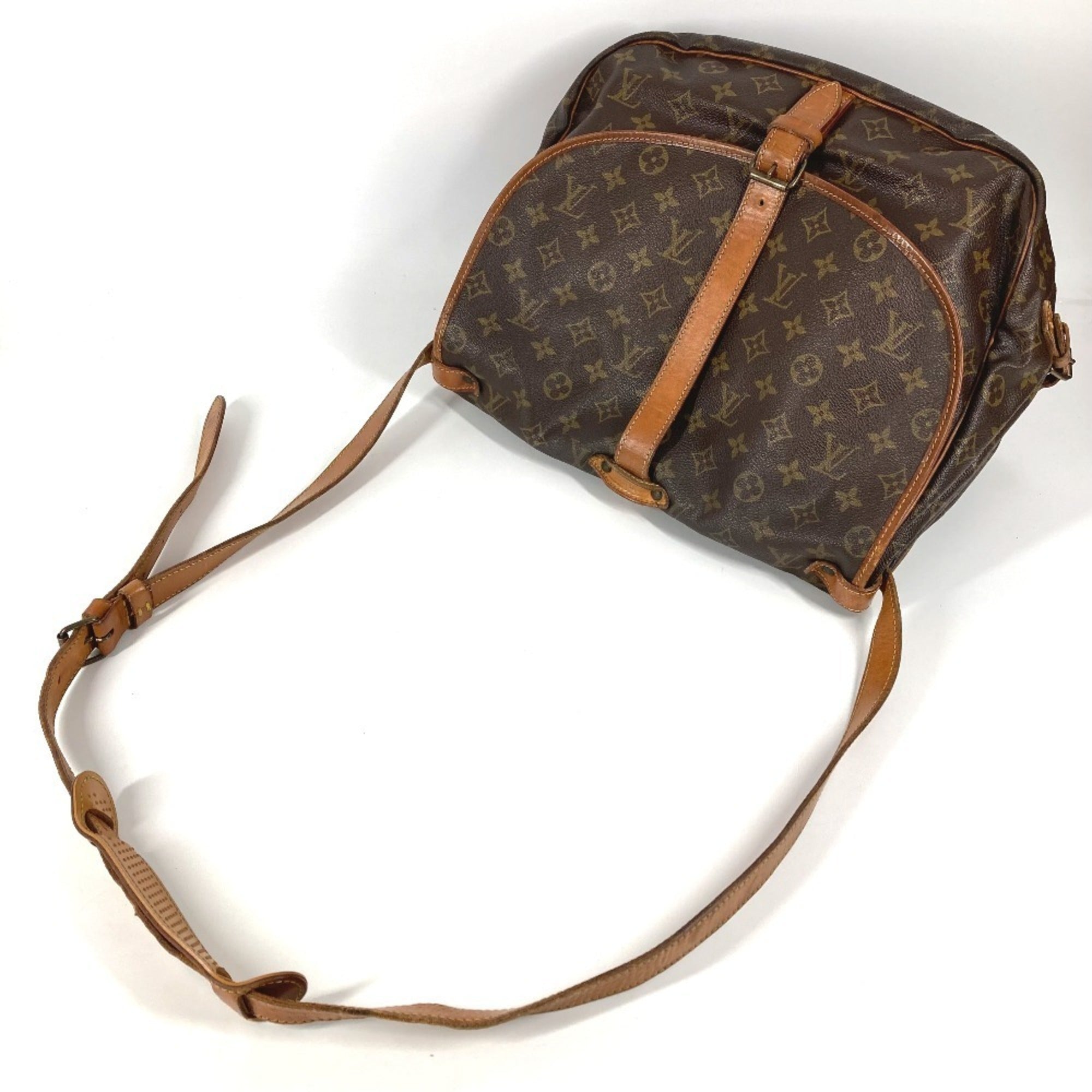Louis Vuitton Brown Monogram Monogram Shoulder Bag (Pre-Owned)