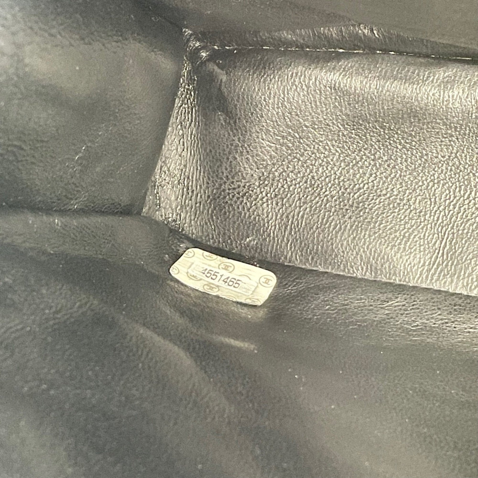 Chanel Black Shoulder Bag (Pre-Owned)