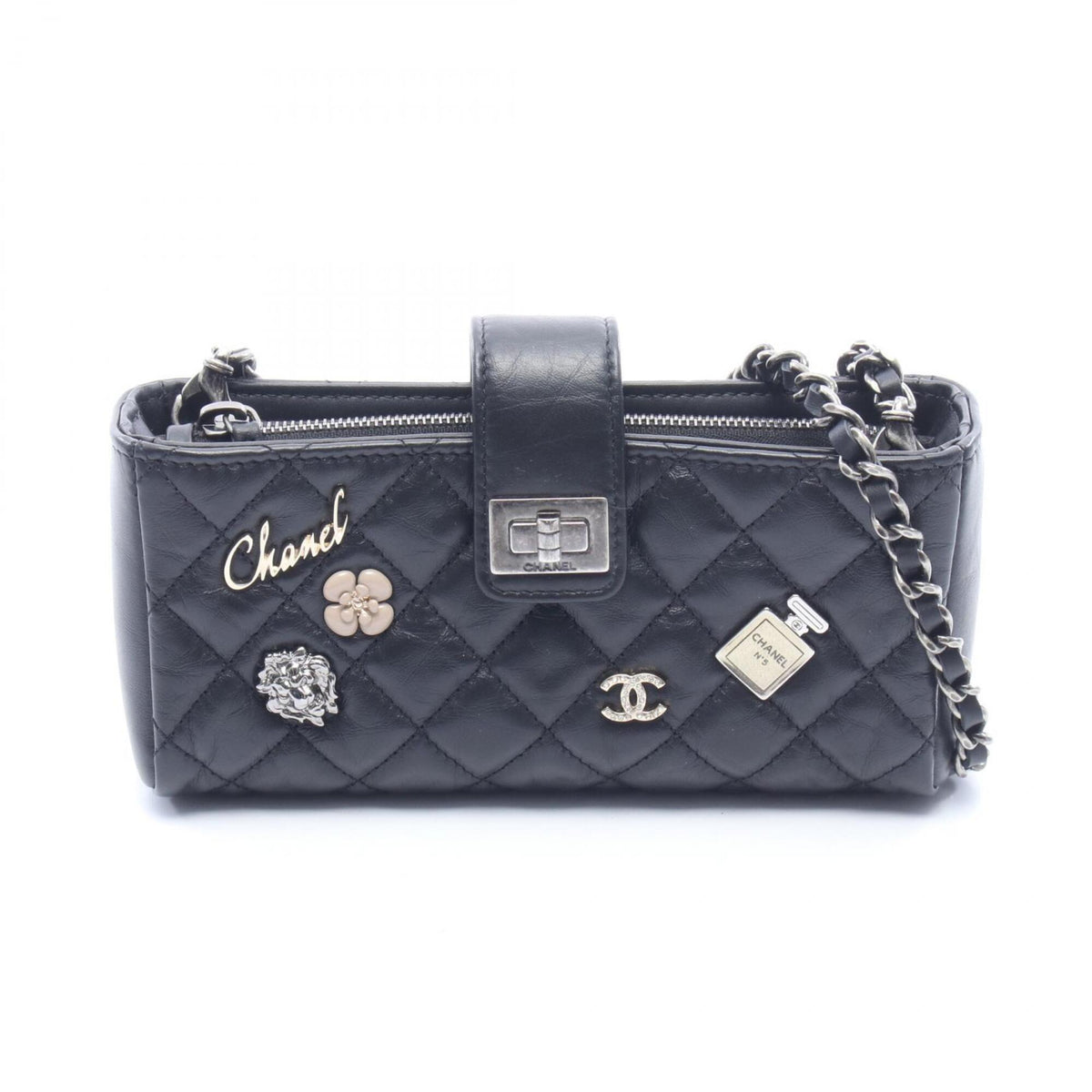 Chanel Black Leather Shoulder Bag (Pre-Owned)