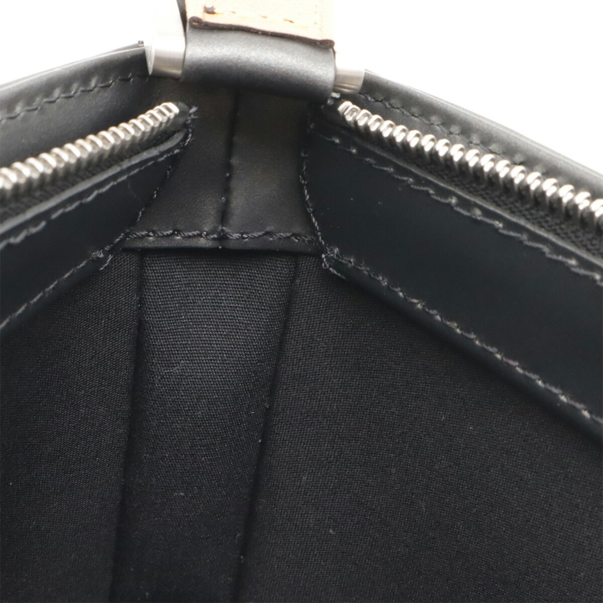 Louis Vuitton Noir Leather Handbag Shoulder Bag (Pre-Owned)