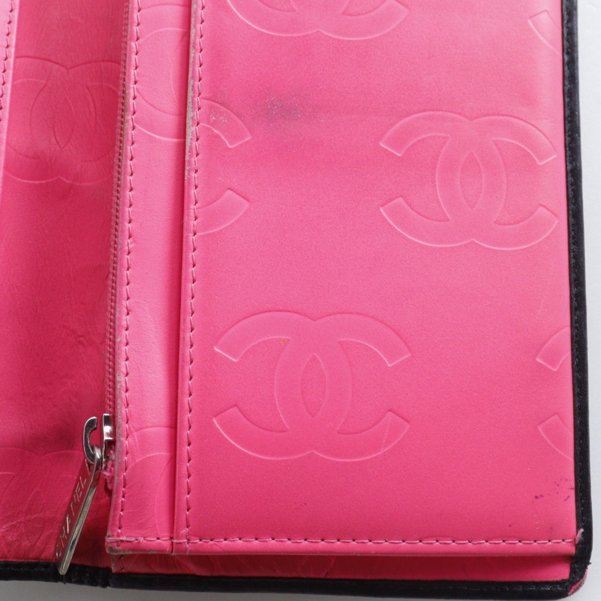 Chanel Black Leather Long Wallet (Bi-Fold) (Pre-Owned)