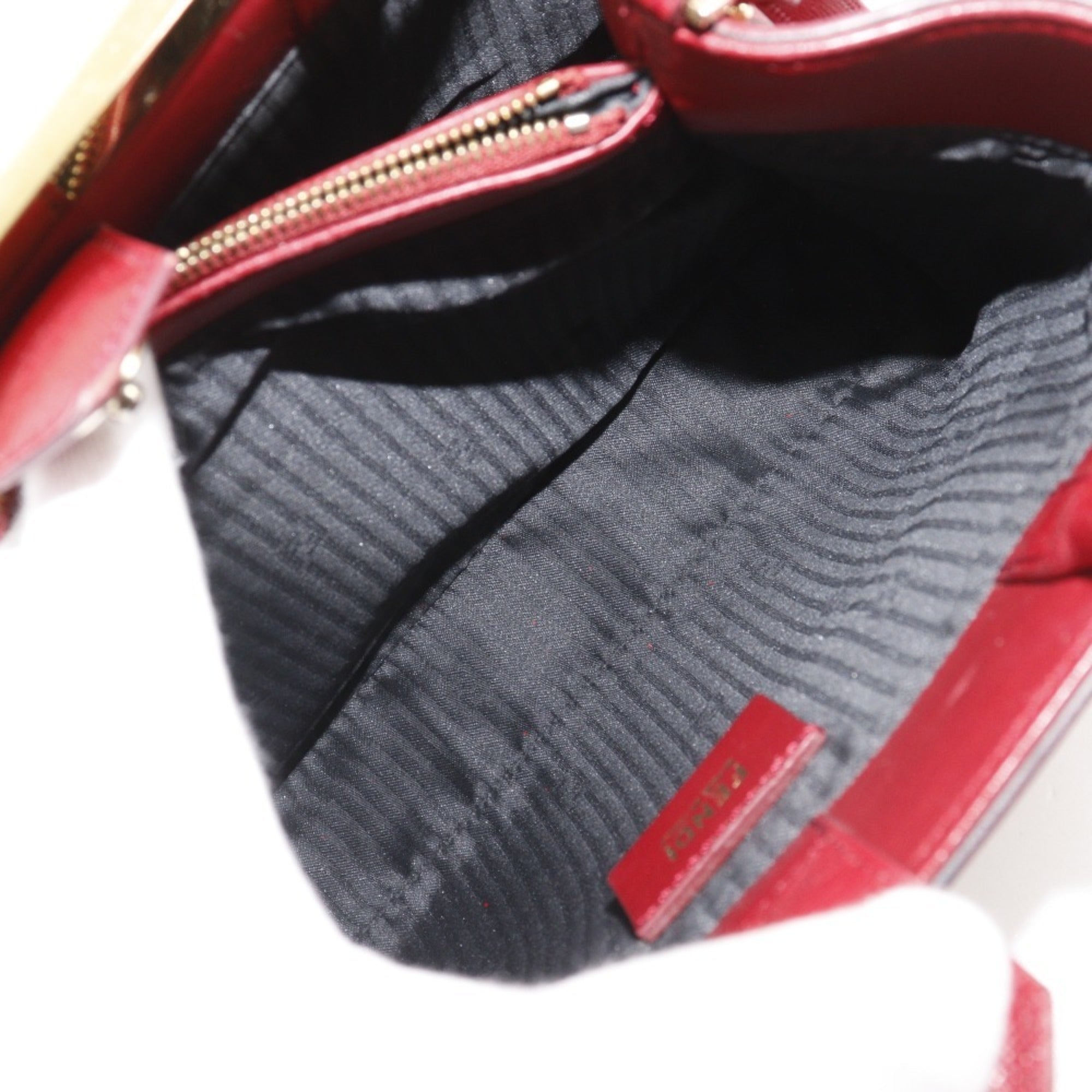 Fendi Red Color Leather Handbag (Pre-Owned)