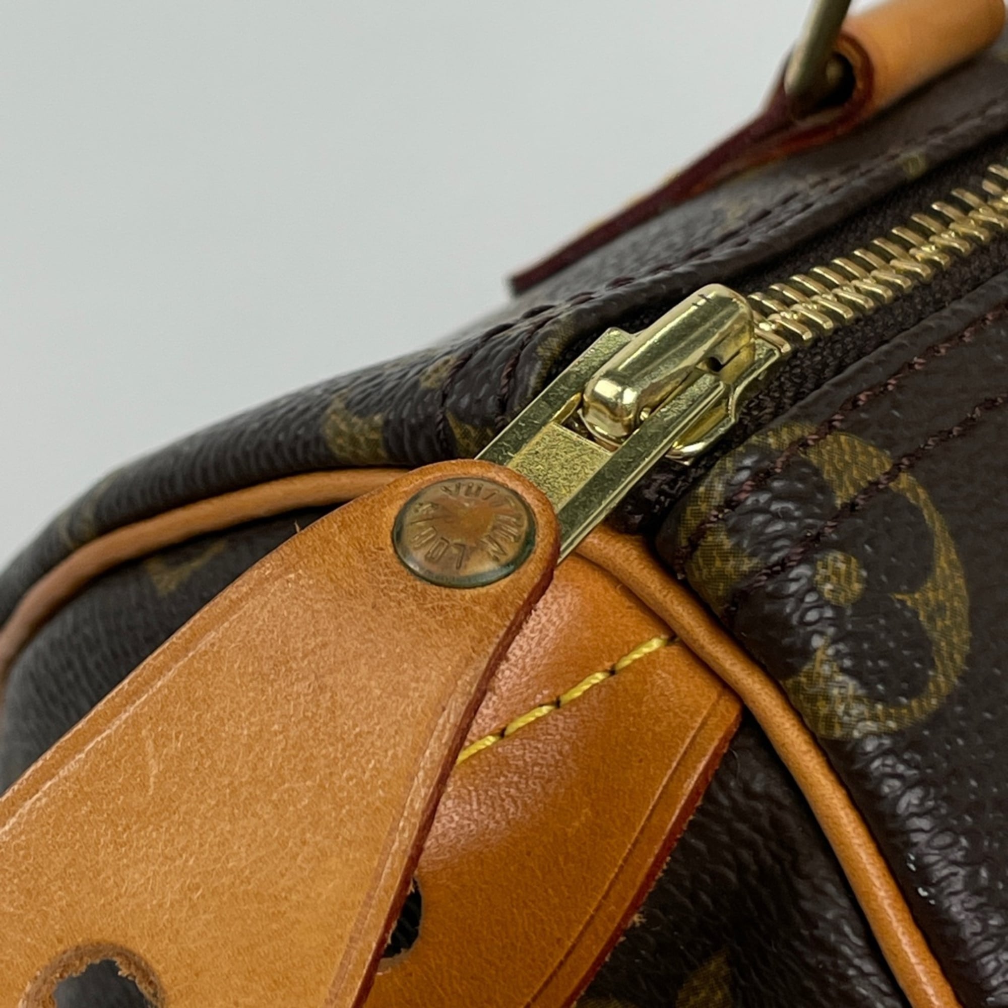 Louis Vuitton Brown Monogram Handbag (Pre-Owned)