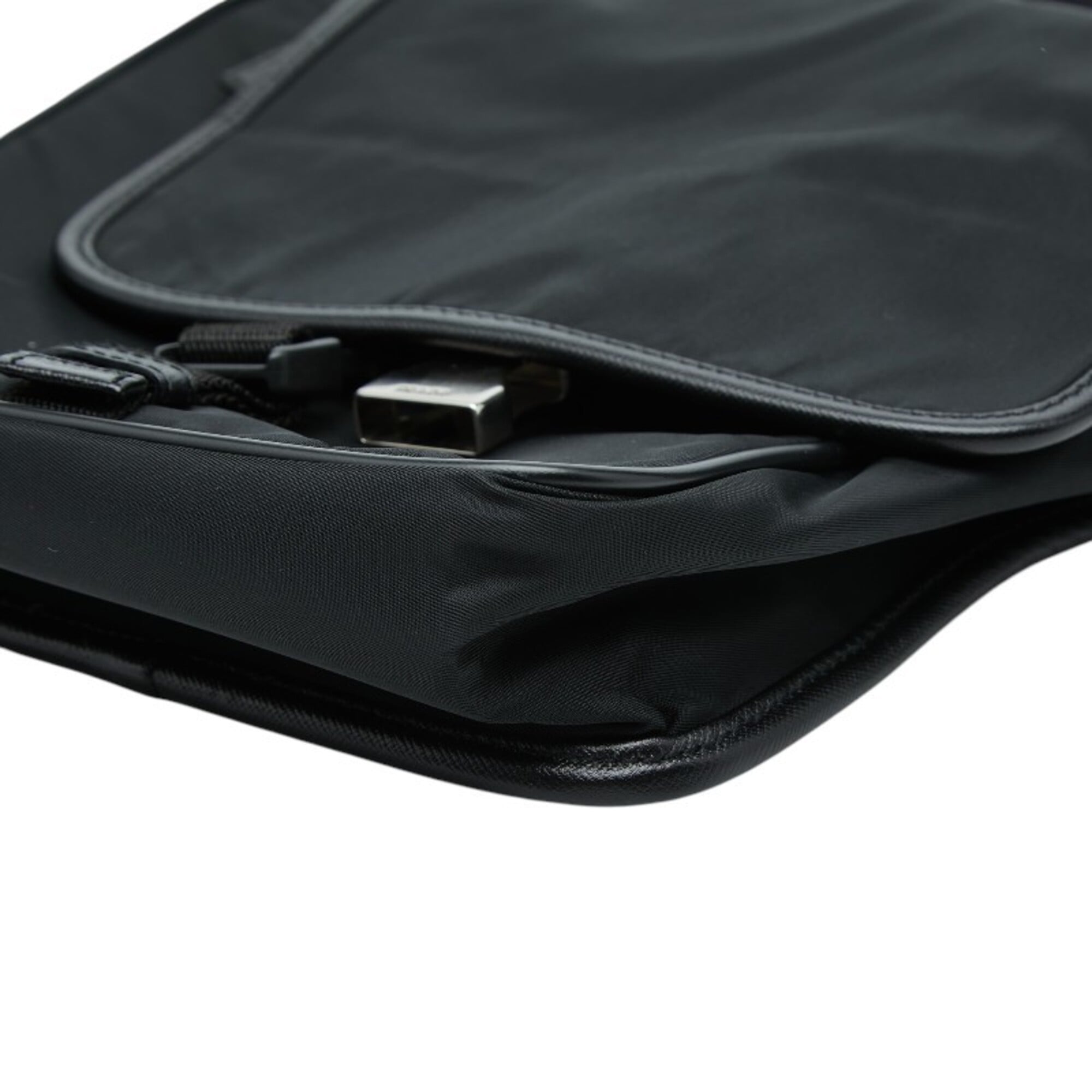 Prada Black Nylon Leather Shoulder Bag (Pre-Owned)