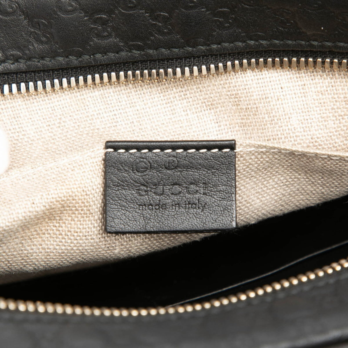 Gucci Black Leather Shoulder Bag (Pre-Owned)