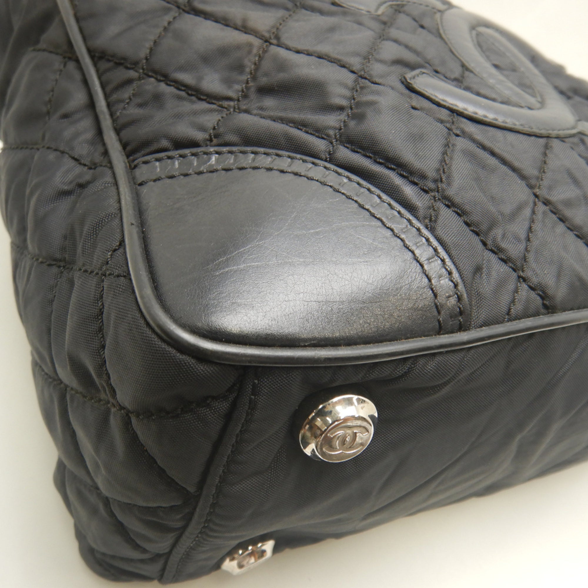 Chanel Black Nylon Leather Tote Bag (Pre-Owned)