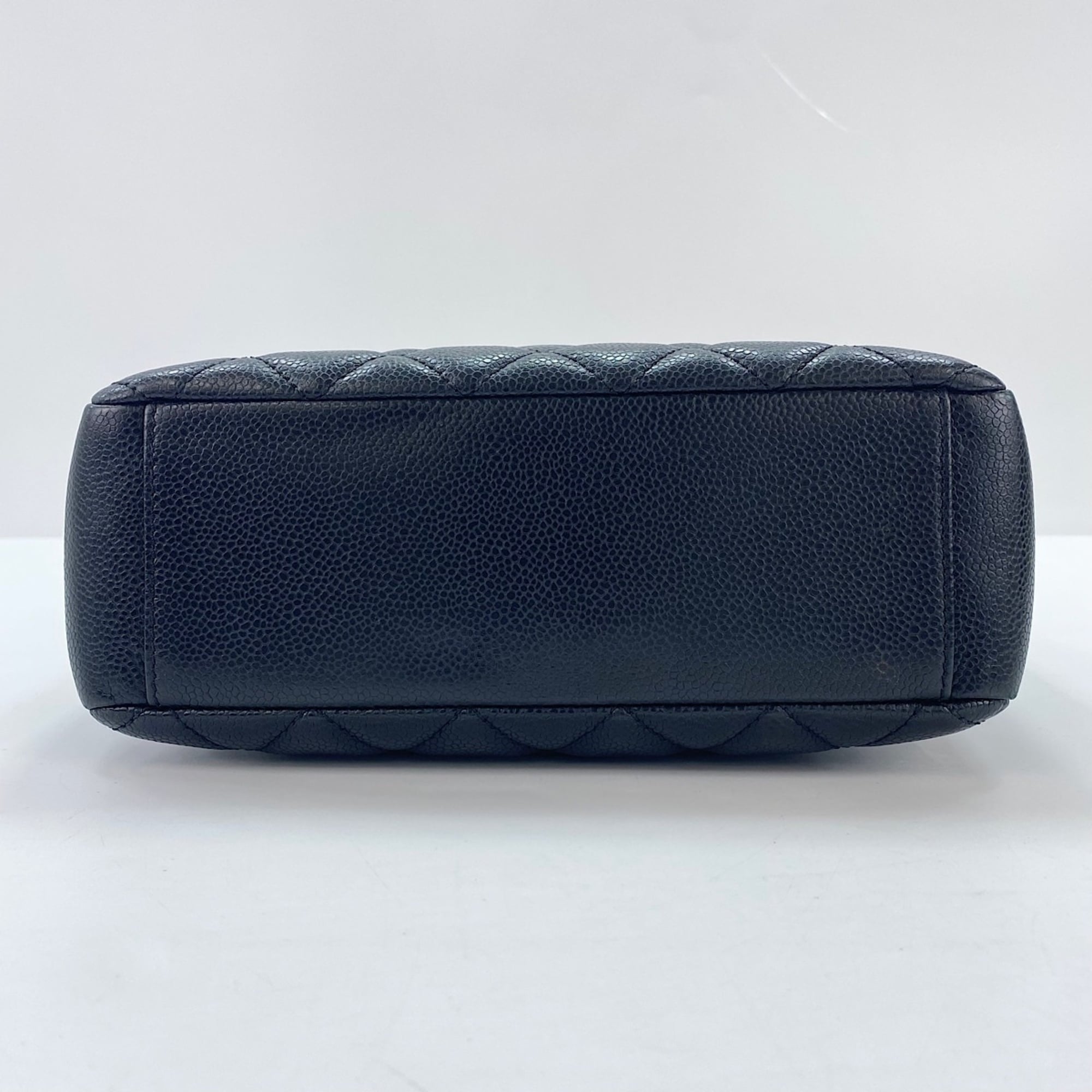 Chanel Matelasse Black Handbag (Pre-Owned)
