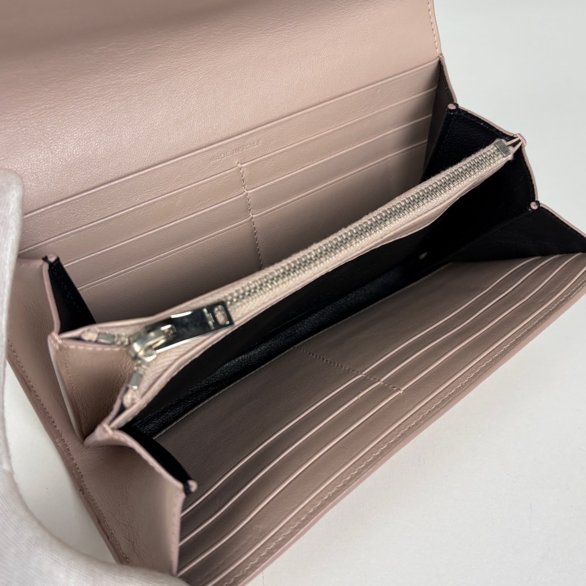 Saint Laurent Pink Leather Long Wallet (Bi-Fold) (Pre-Owned)