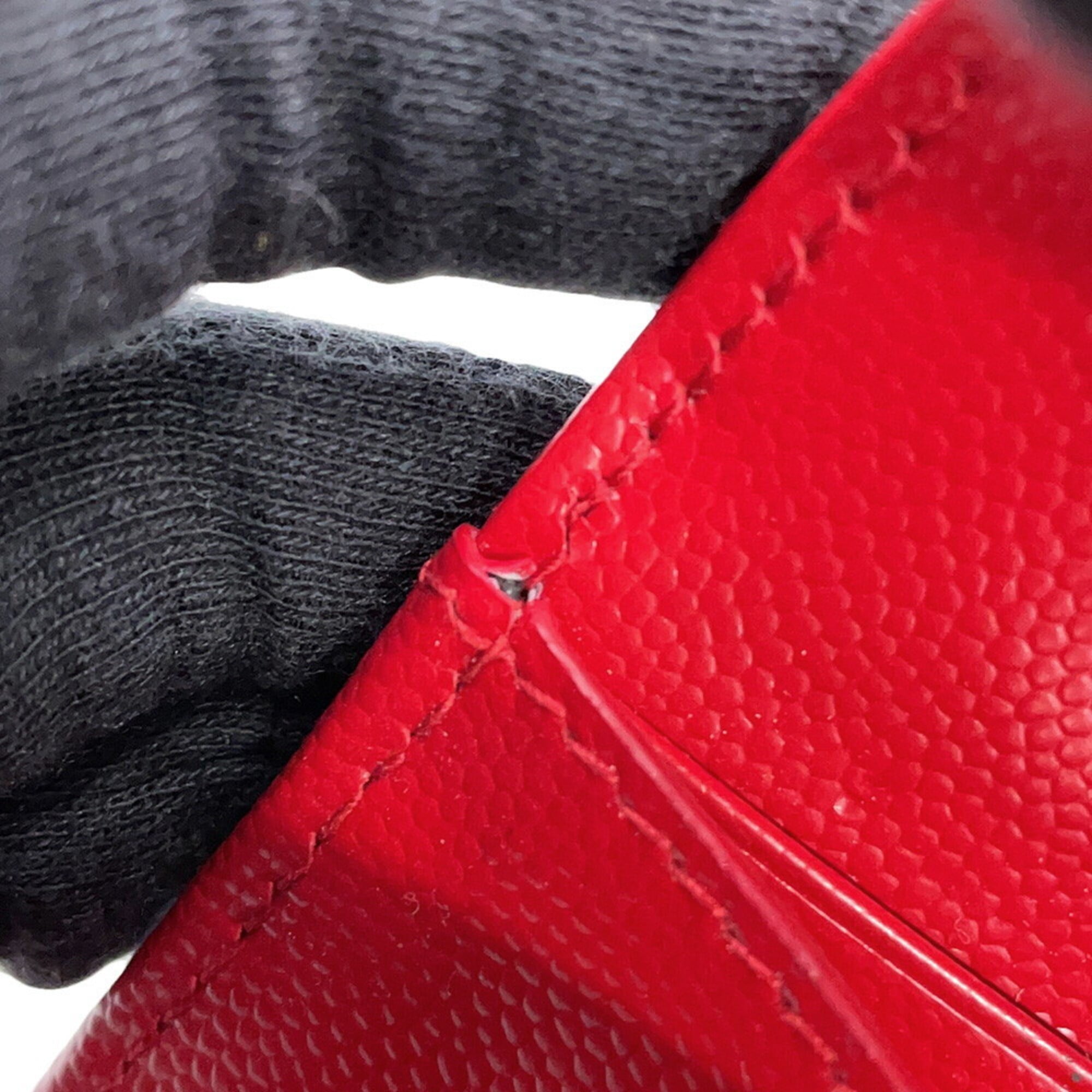 Yves Saint Laurent Red Color Leather Long Wallet (Bi-Fold) (Pre-Owned)