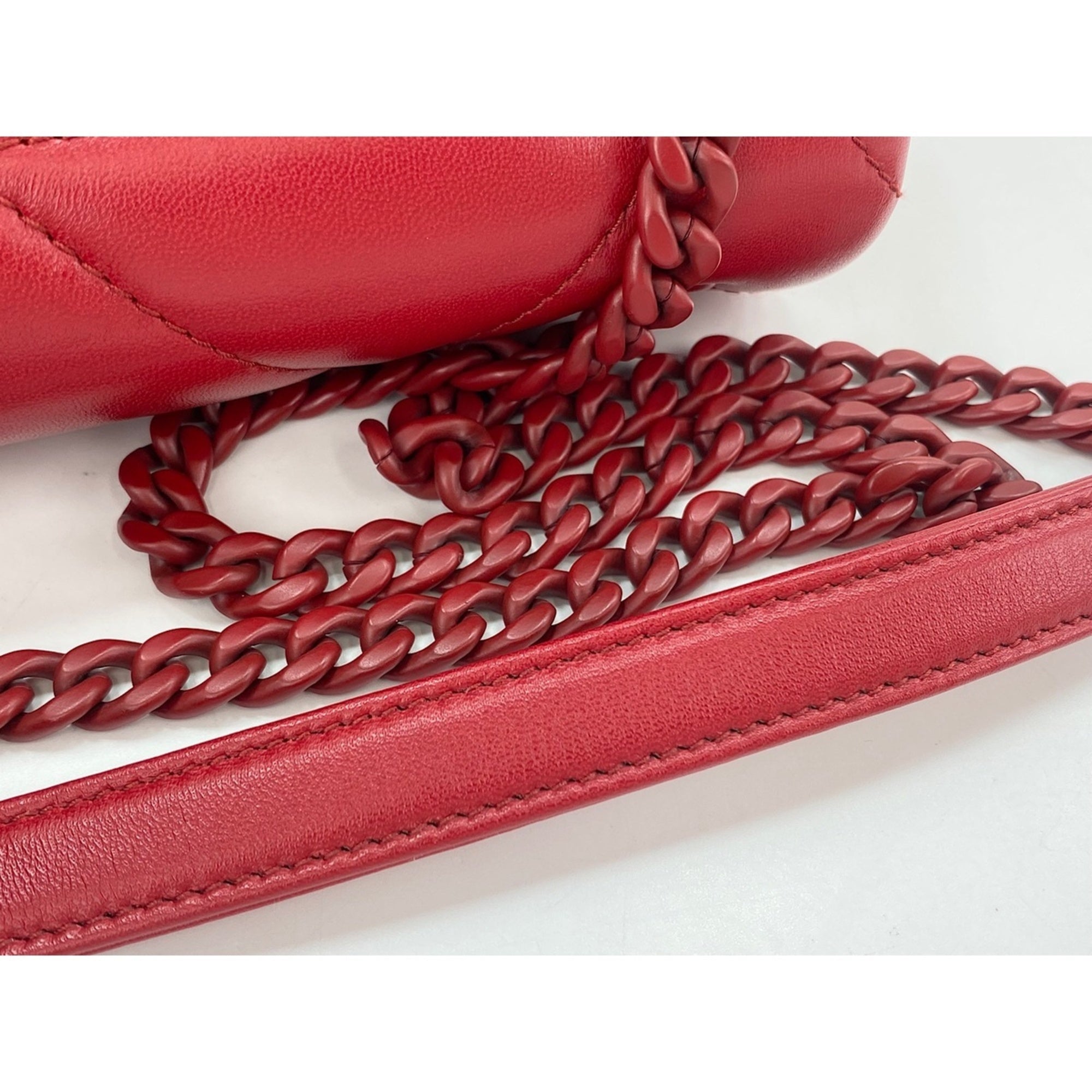 Prada Red Color Shoulder Bag (Pre-Owned)