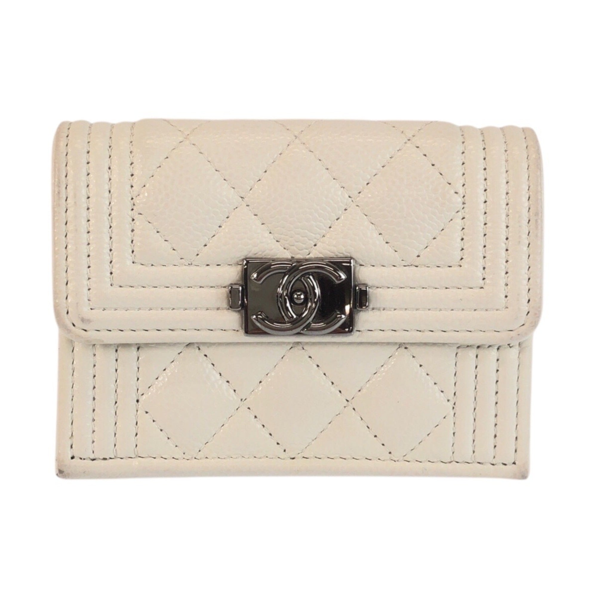 Chanel White Leather Wallet (Tri-Fold) (Pre-Owned)