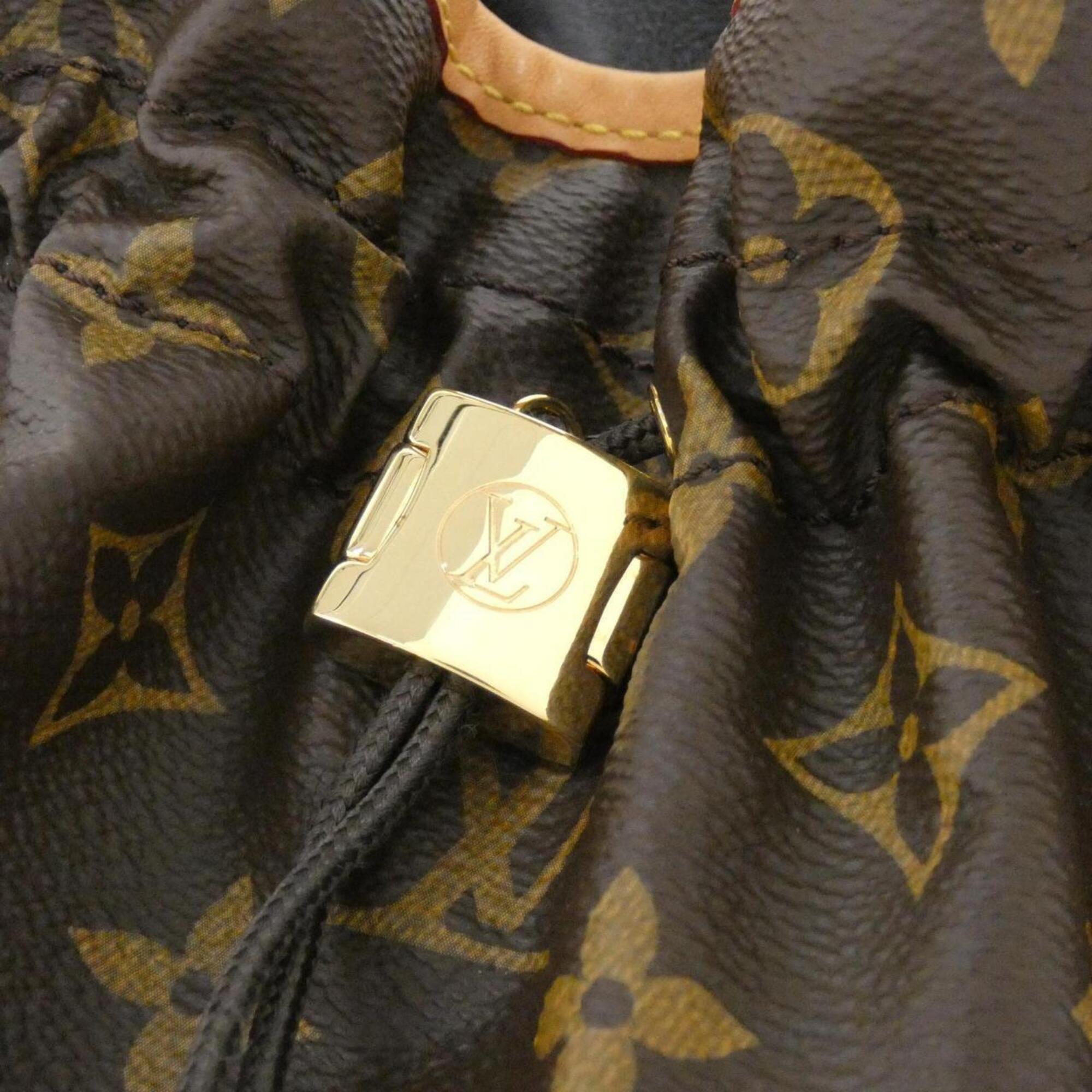 Louis Vuitton Marron Coated Canvas Handbag (Pre-Owned)