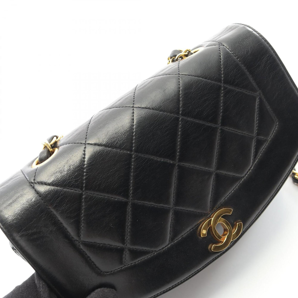 Chanel Matelasse Black Leather Handbag Shoulder Bag (Pre-Owned)