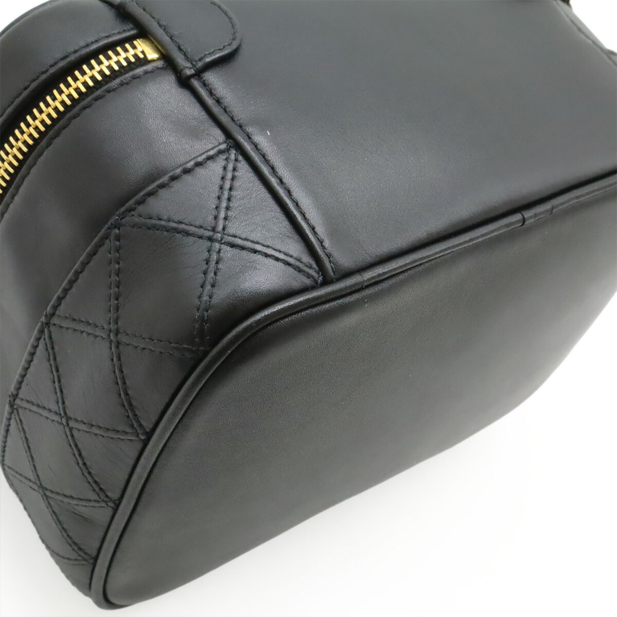 Chanel Black Leather Handbag Pouch Vanity Bag (Pre-Owned)