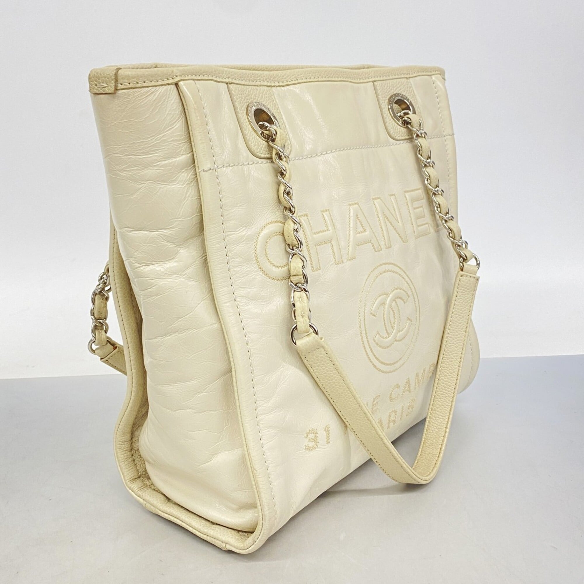 Chanel Ivory Leather Tote Bag (Pre-Owned)