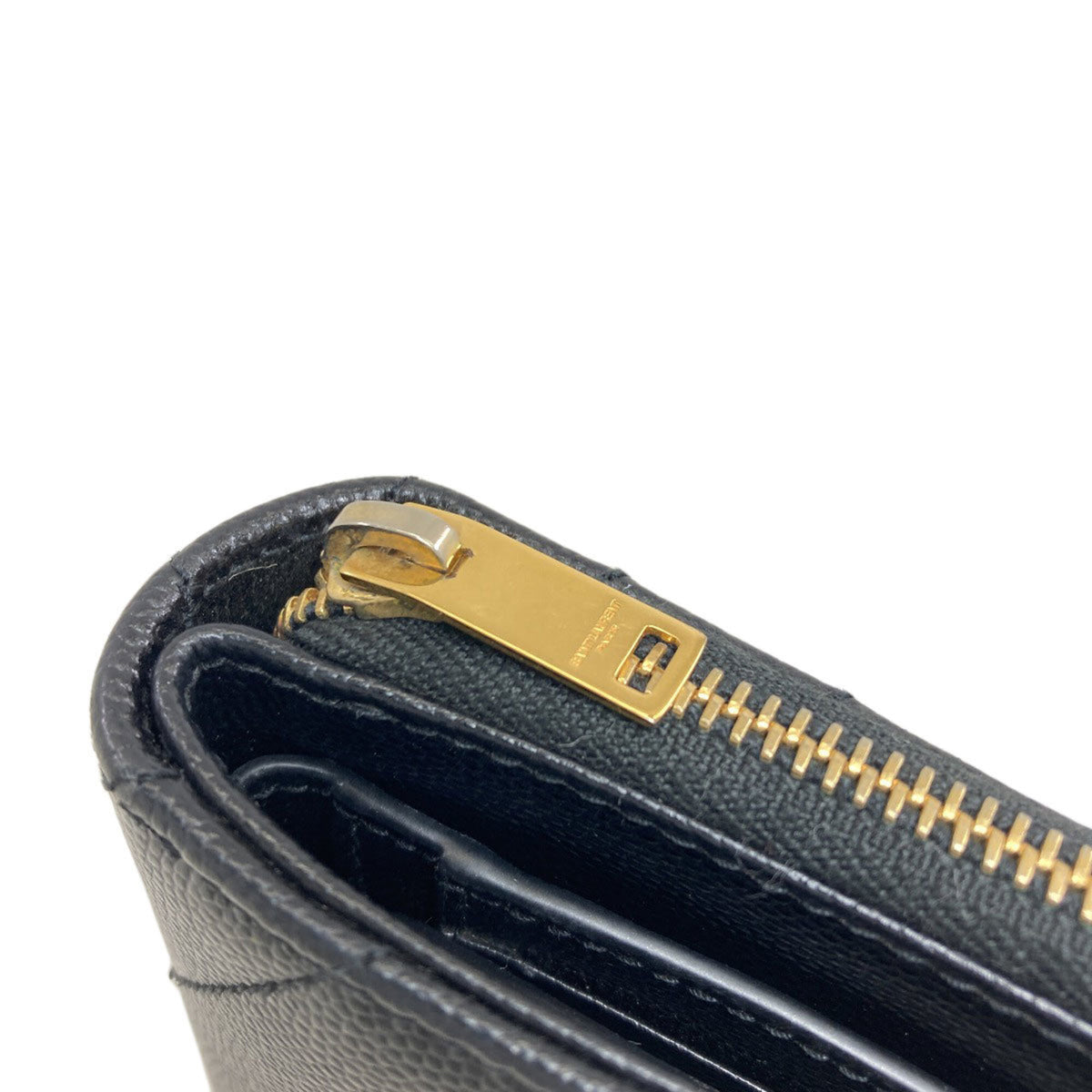 Yves Saint Laurent Black Leather Wallet (Bi-Fold) (Pre-Owned)