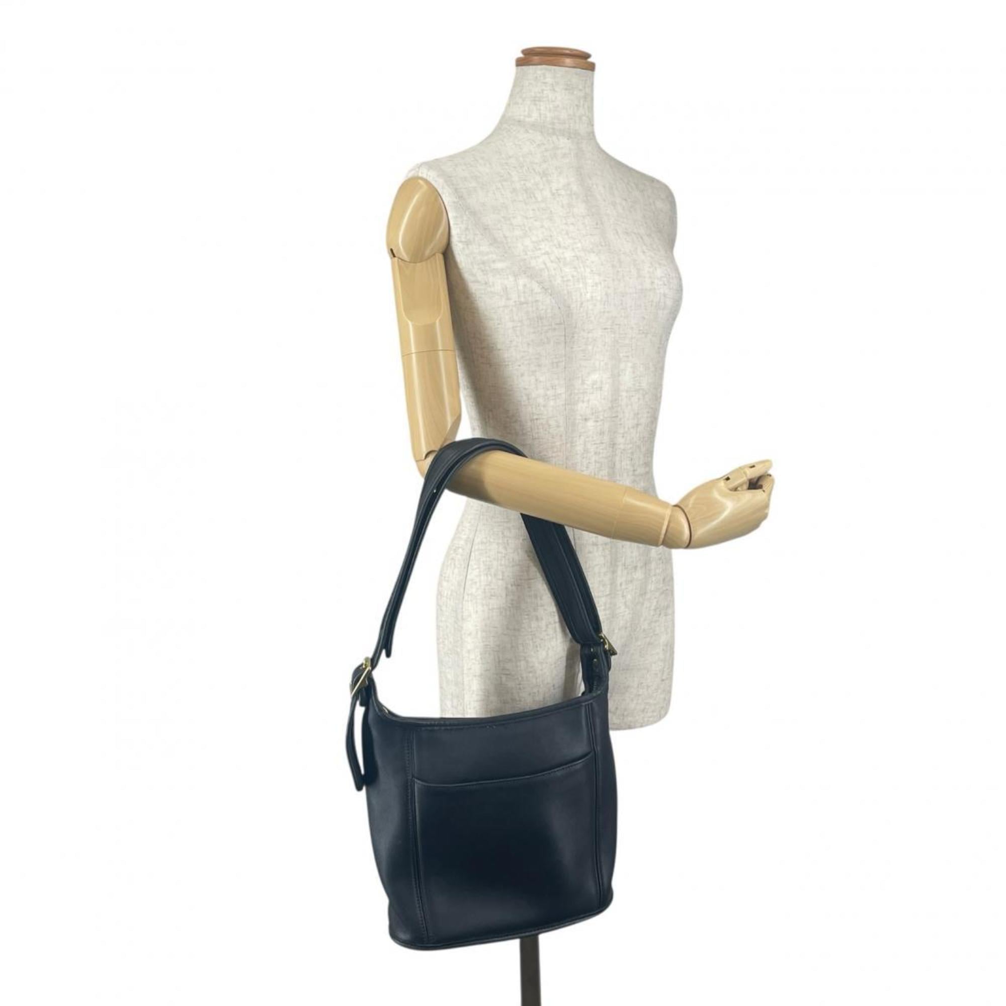 Coach Black Leather Handbag Shoulder Bag (Pre-Owned)