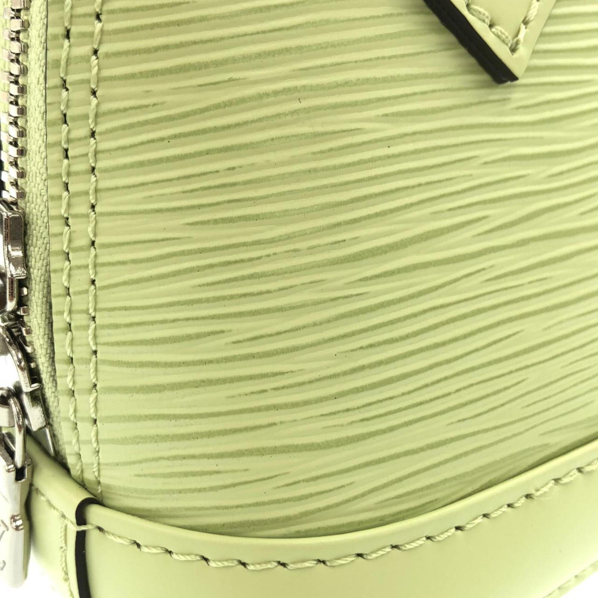 Louis Vuitton Green Leather Handbag (Pre-Owned)
