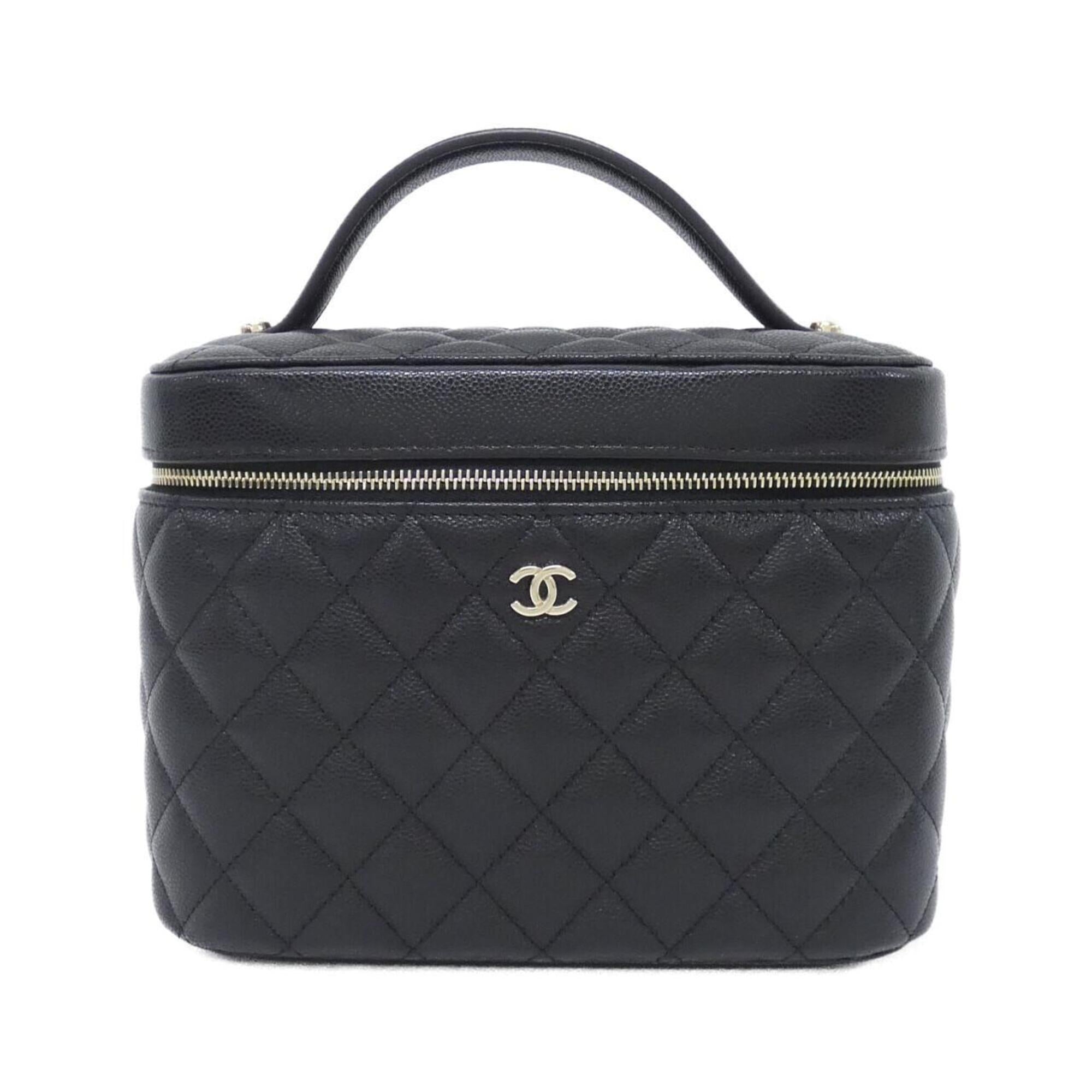 Chanel Black Grained Calfskin Handbag (Pre-Owned)