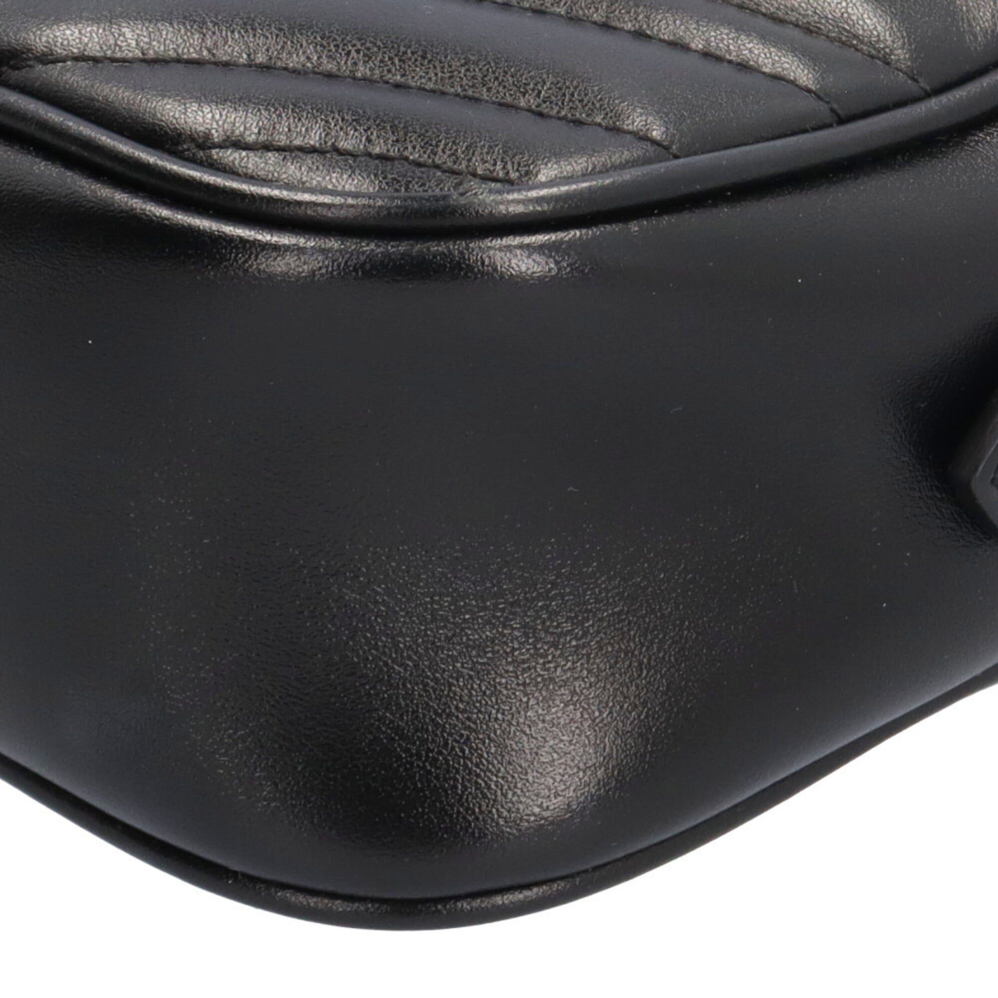 Gucci Gg Marmont Black Leather Shoulder Bag (Pre-Owned)