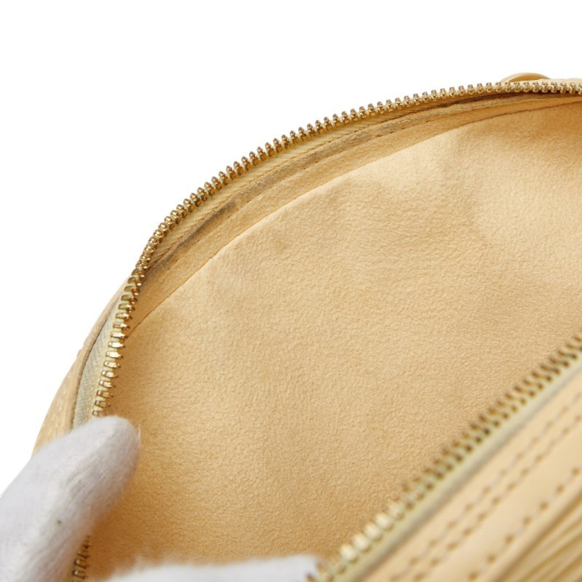 Louis Vuitton Epi Ivory Leather Handbag (Pre-Owned)