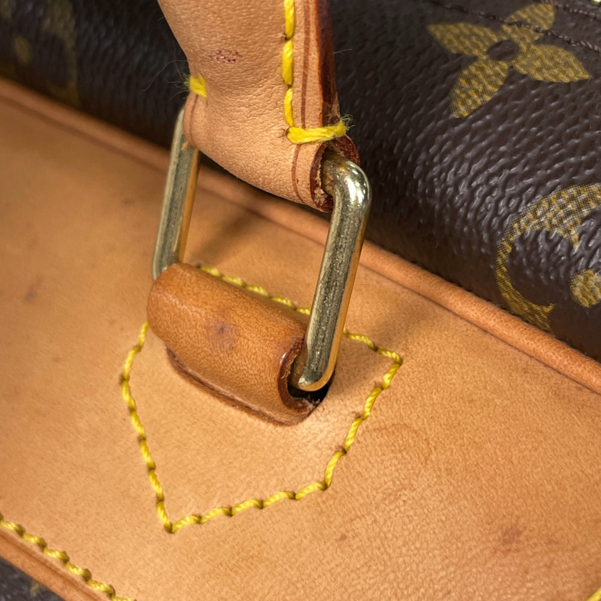 Louis Vuitton Brown Monogram Handbag (Pre-Owned)