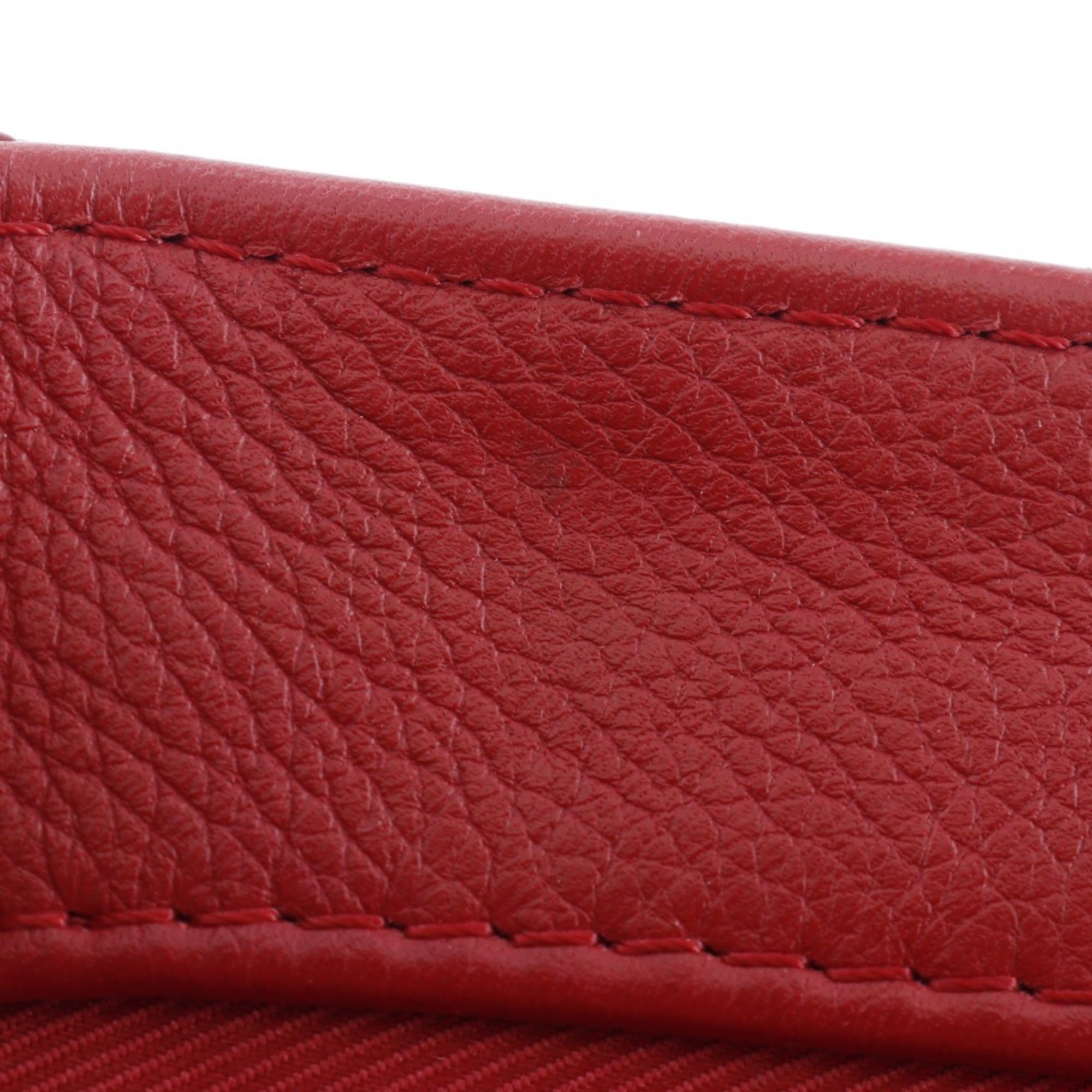 Louis Vuitton Red Color Ruby Leather Shoulder Bag (Pre-Owned)