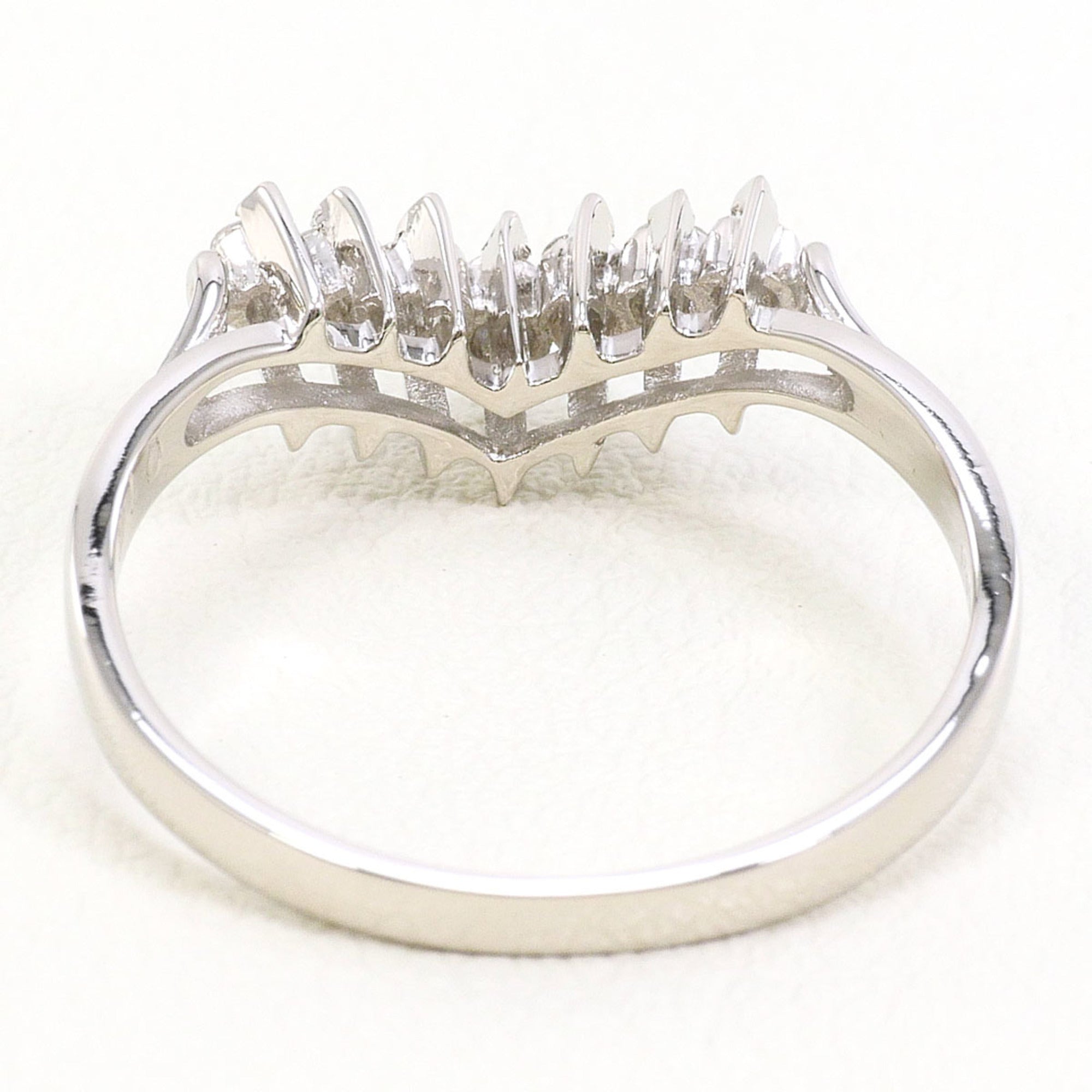 Unbranded Platinum Platinum 900 Band Ring (Pre-Owned)