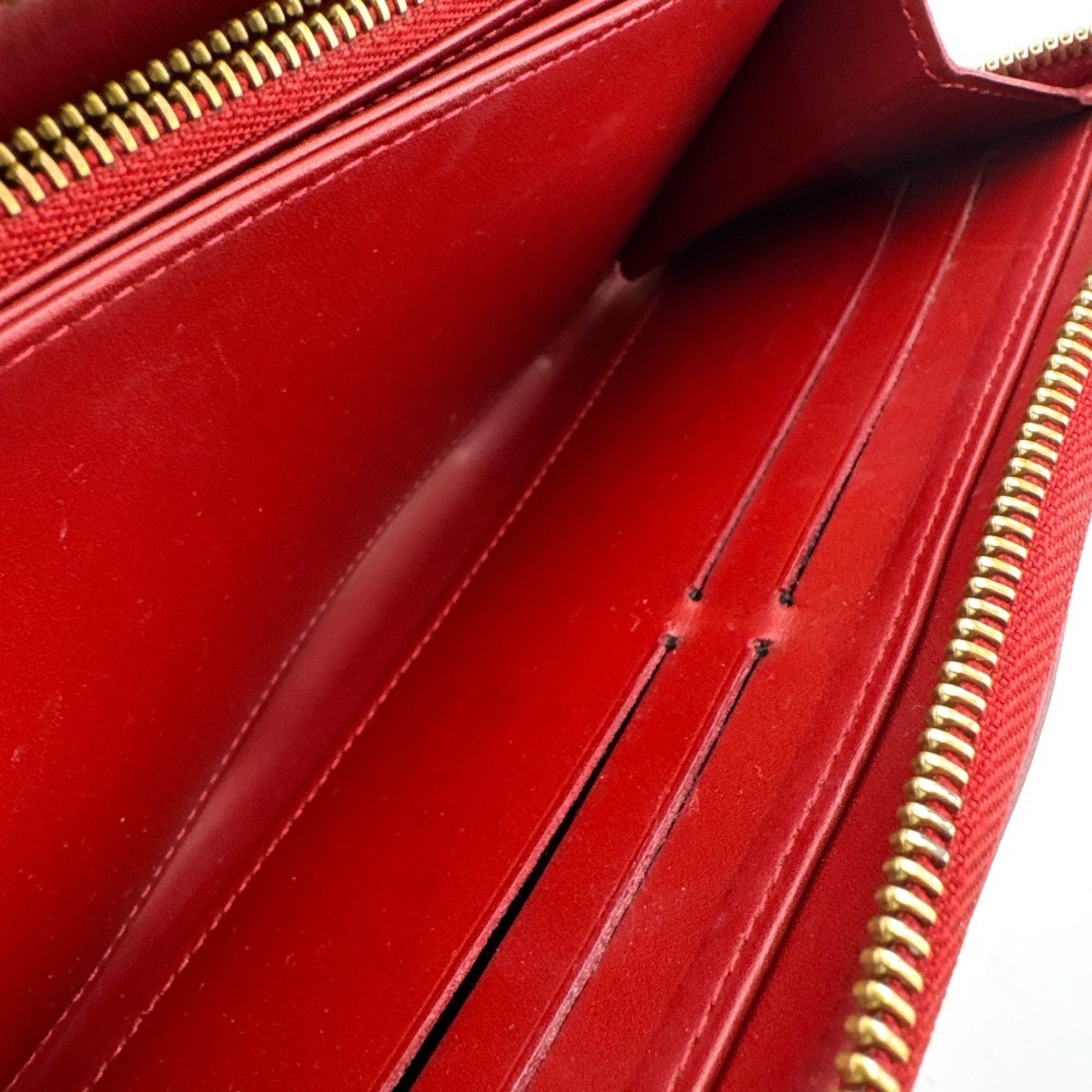 Louis Vuitton Vernis Red Color Vernis Long Wallet (Bi-Fold) (Pre-Owned)