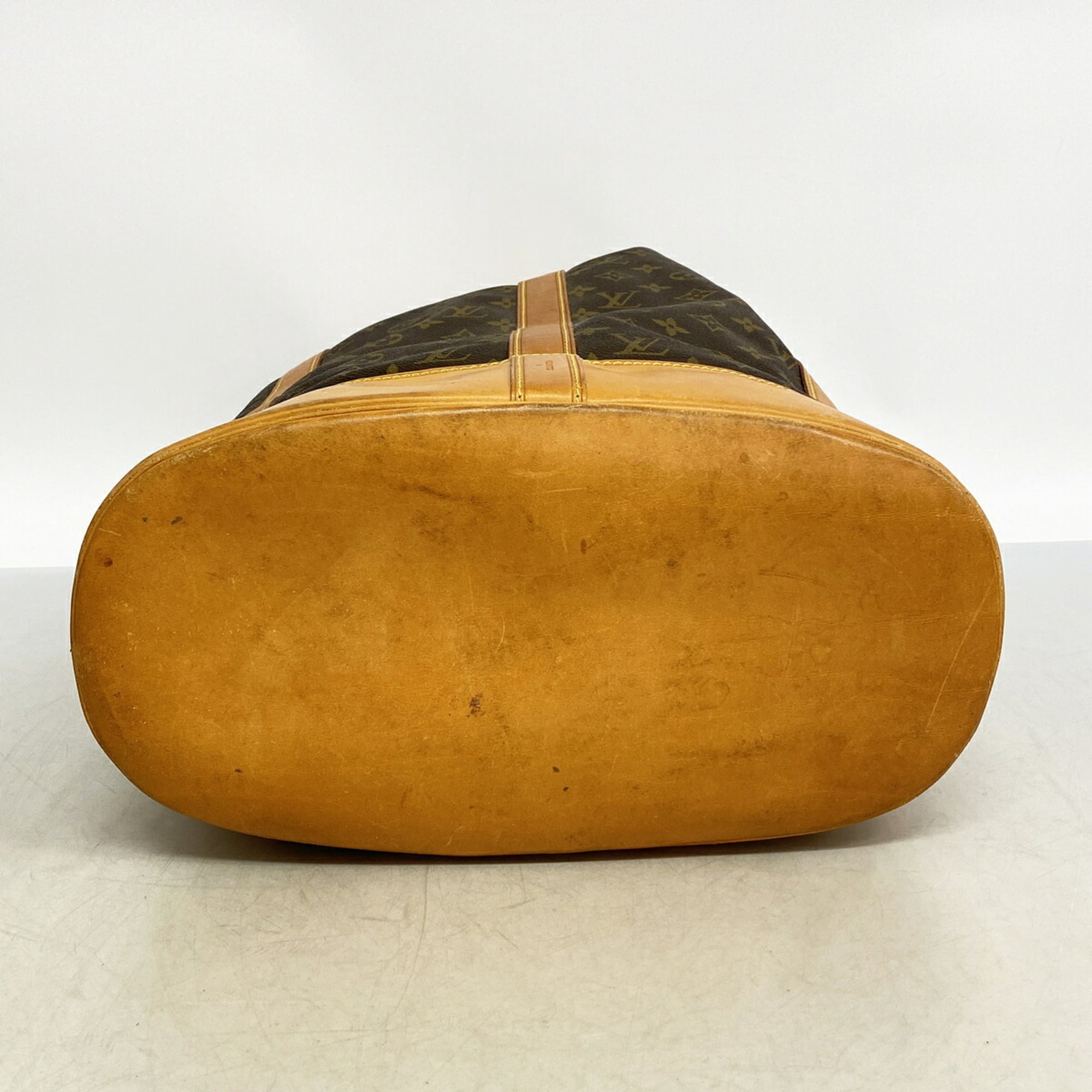 Louis Vuitton Brown Shoulder Bag (Pre-Owned)