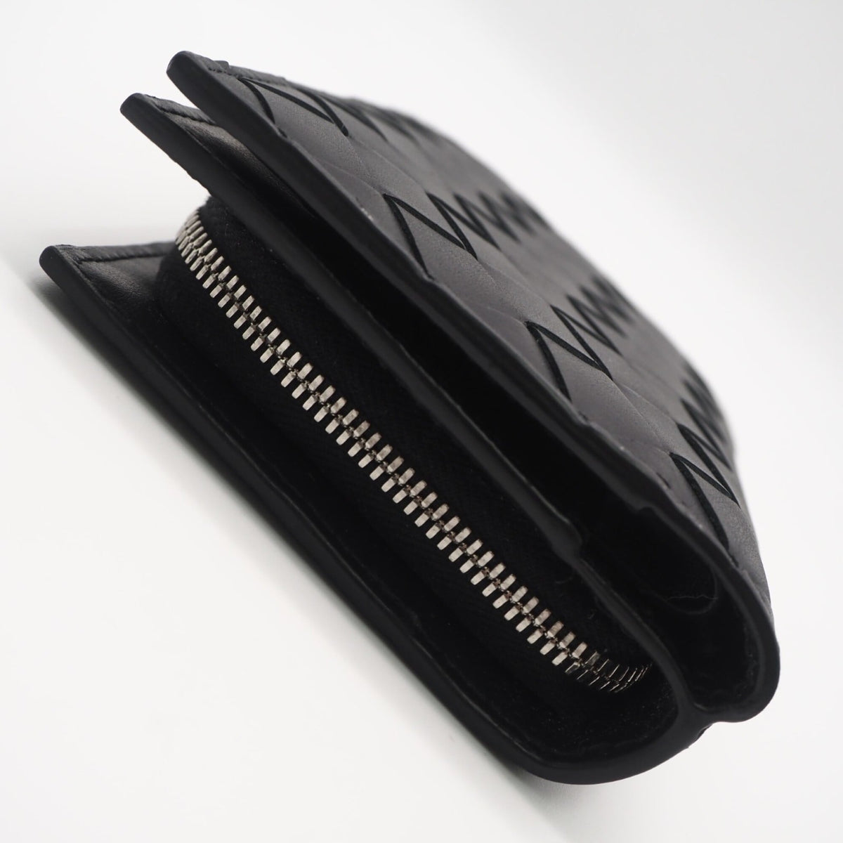 Bottega Veneta Intrecciato Black Leather Wallet (Bi-Fold) (Pre-Owned)