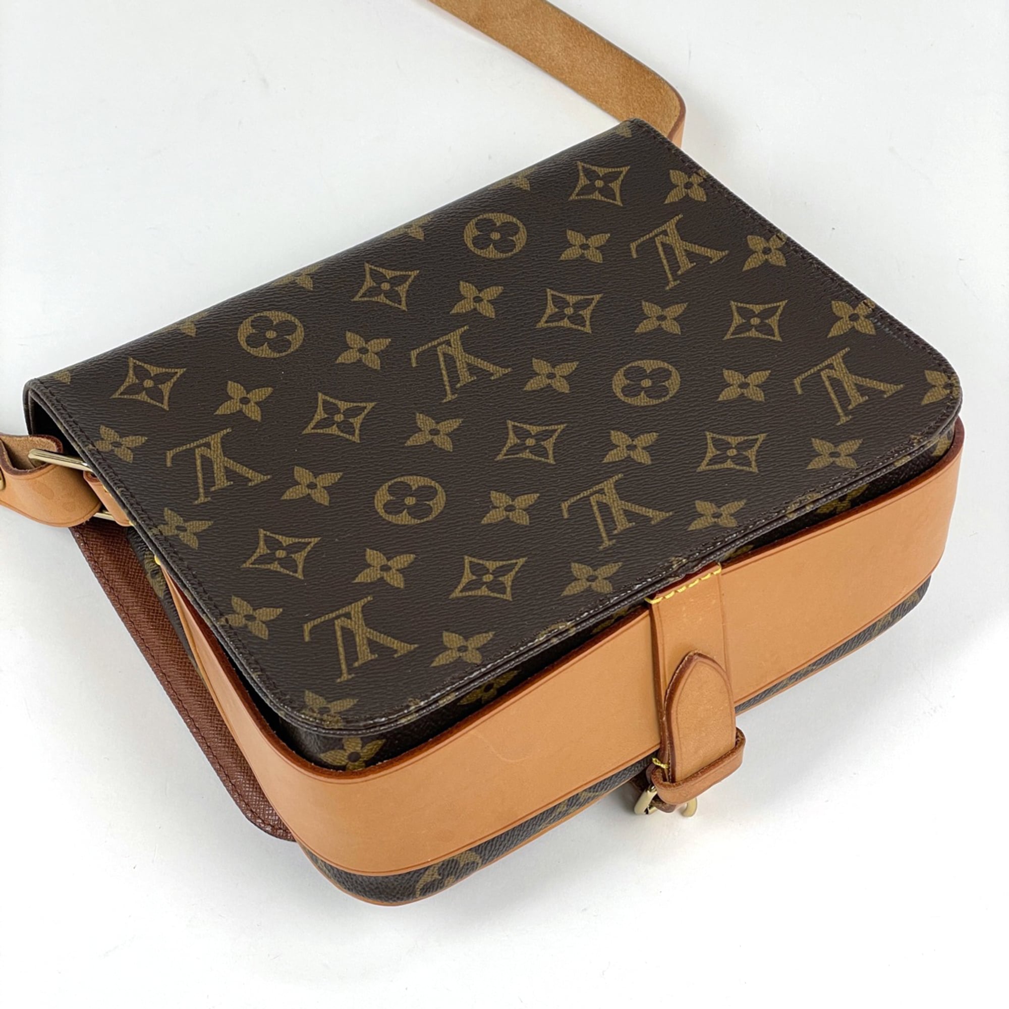 Louis Vuitton Brown Monogram Shoulder Bag (Pre-Owned)