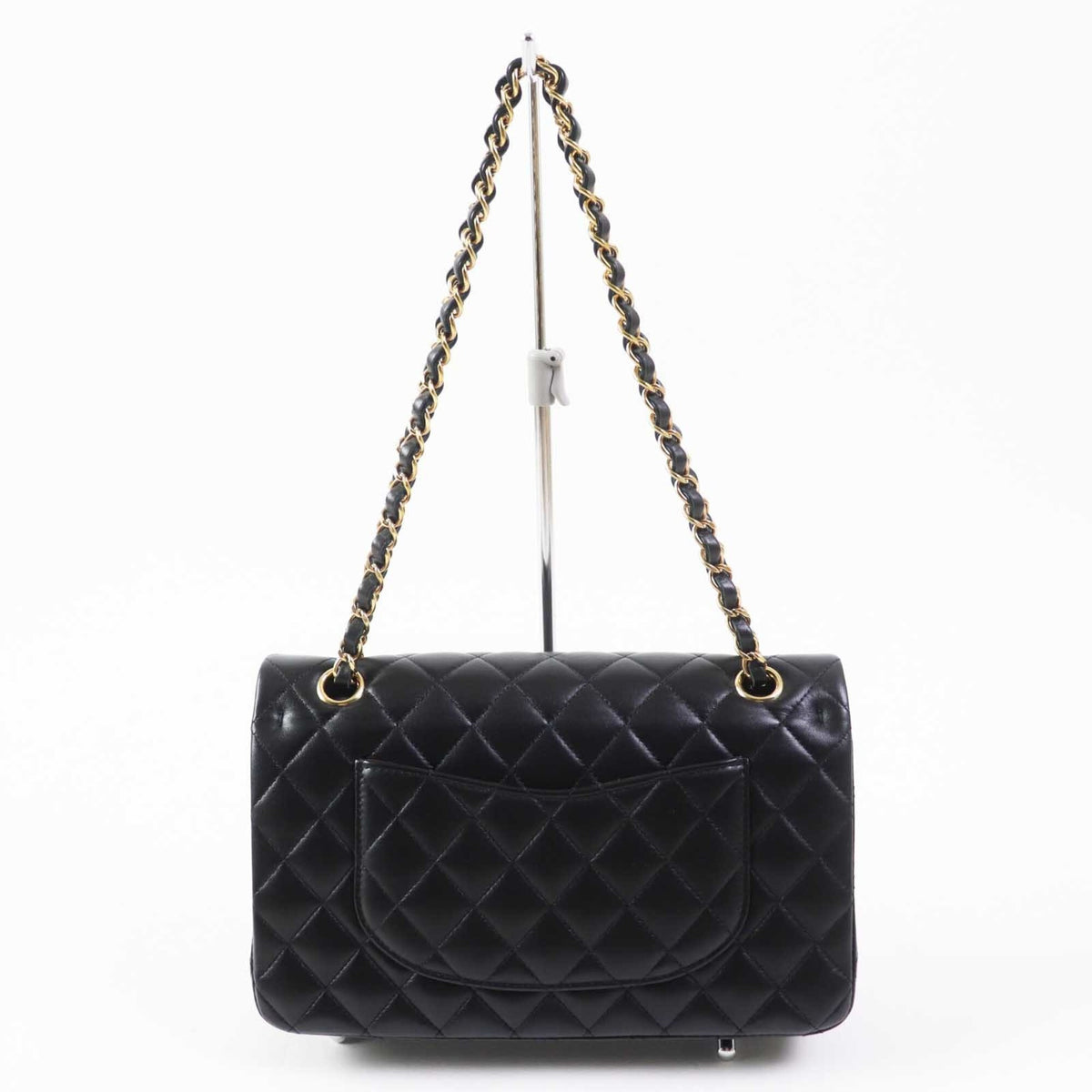 Chanel Black Leather Shoulder Bag (Pre-Owned)