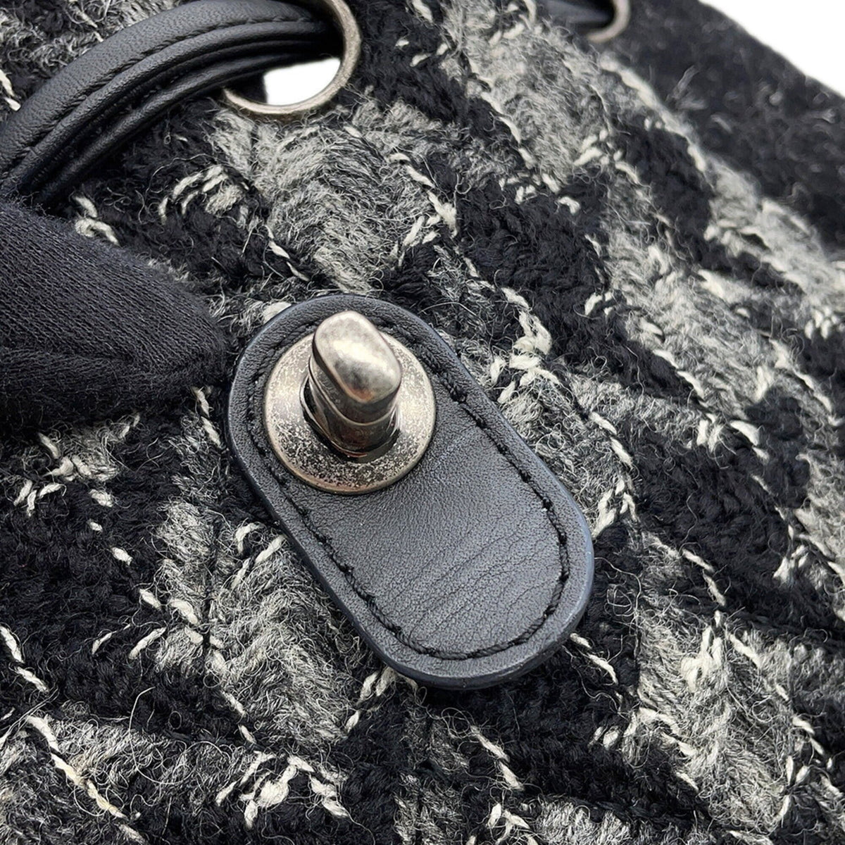 Chanel Black Gray Tweed Handbag (Pre-Owned)