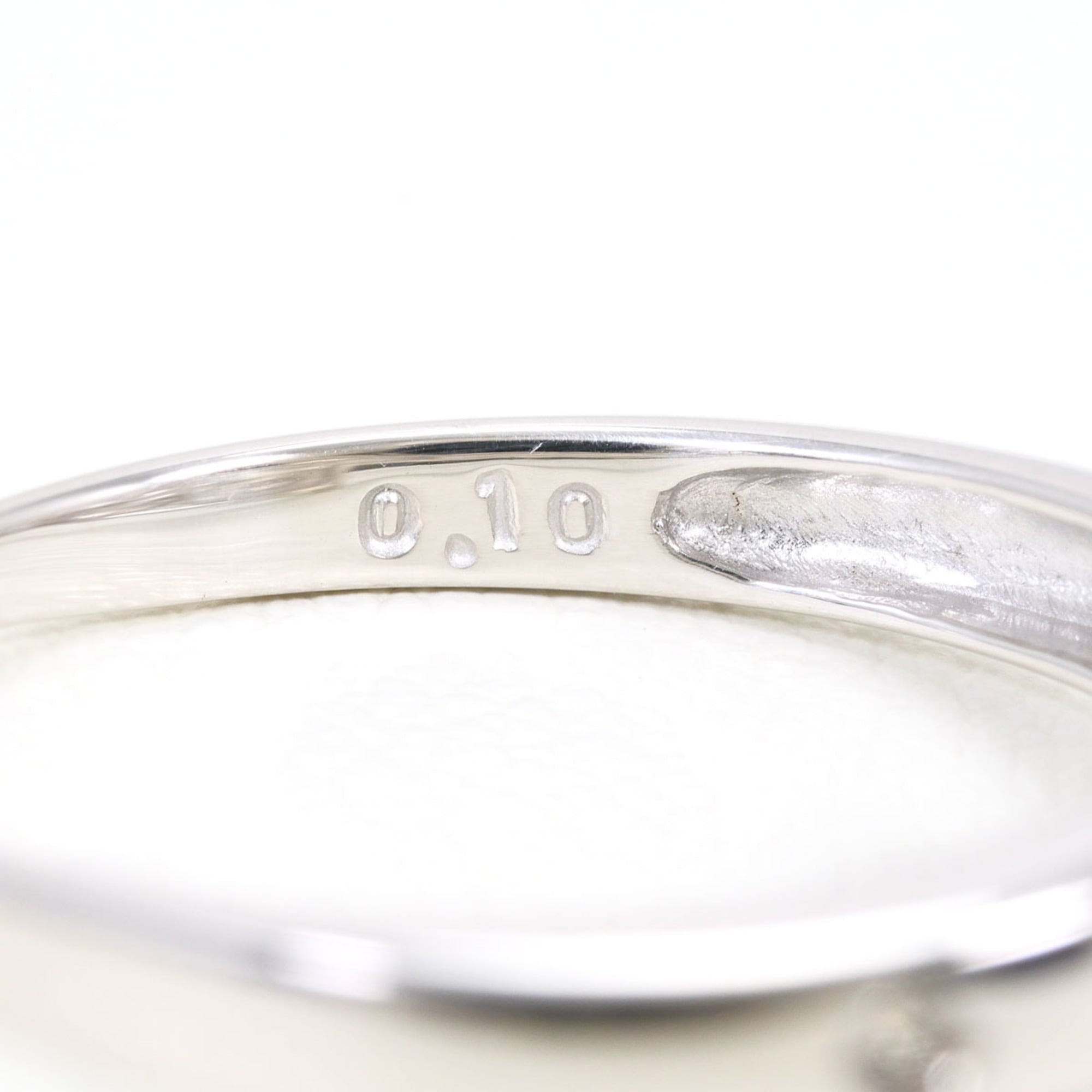 Unbranded White Gold White Gold (18K) Band Ring (Pre-Owned)
