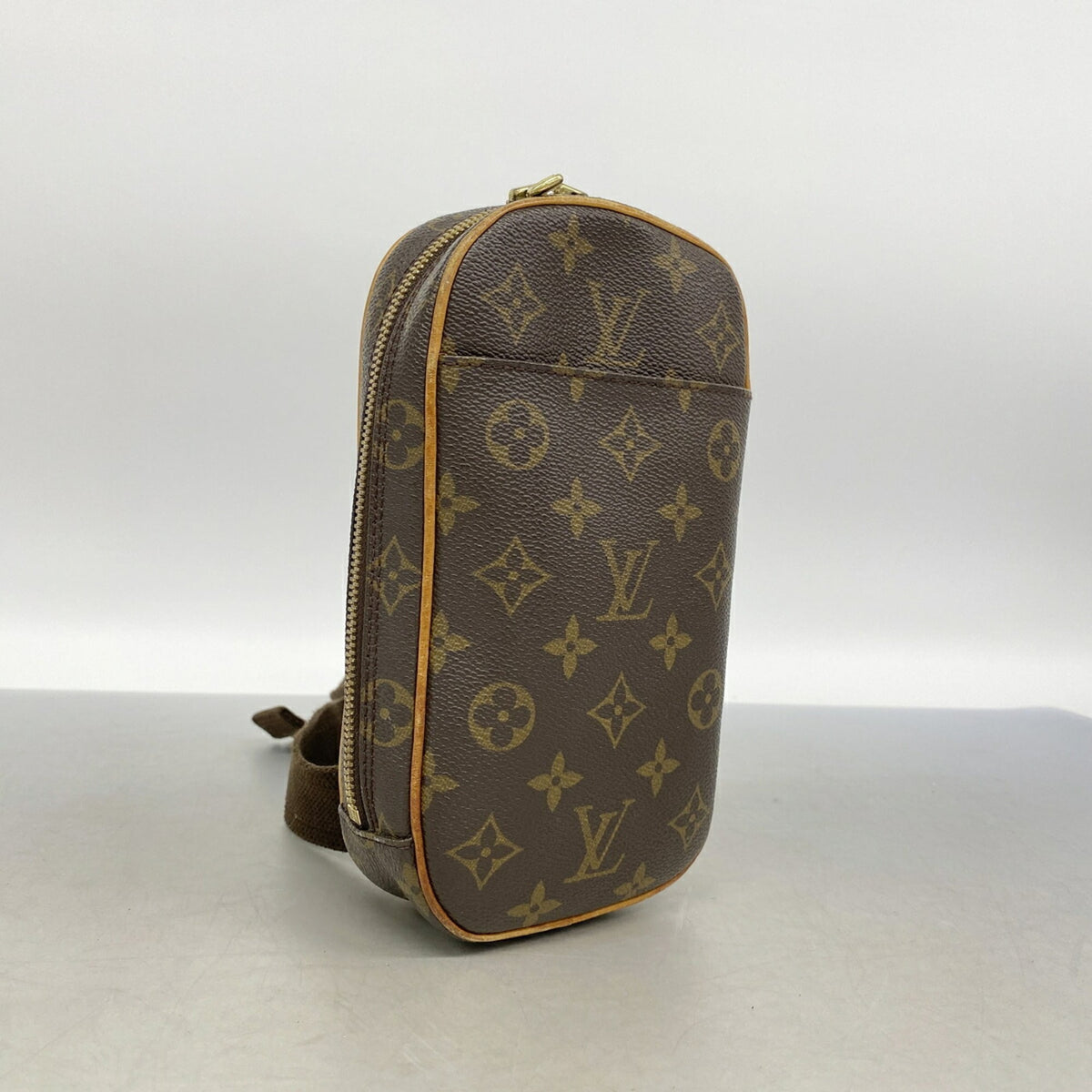 Louis Vuitton Brown Sling Bag (Pre-Owned)