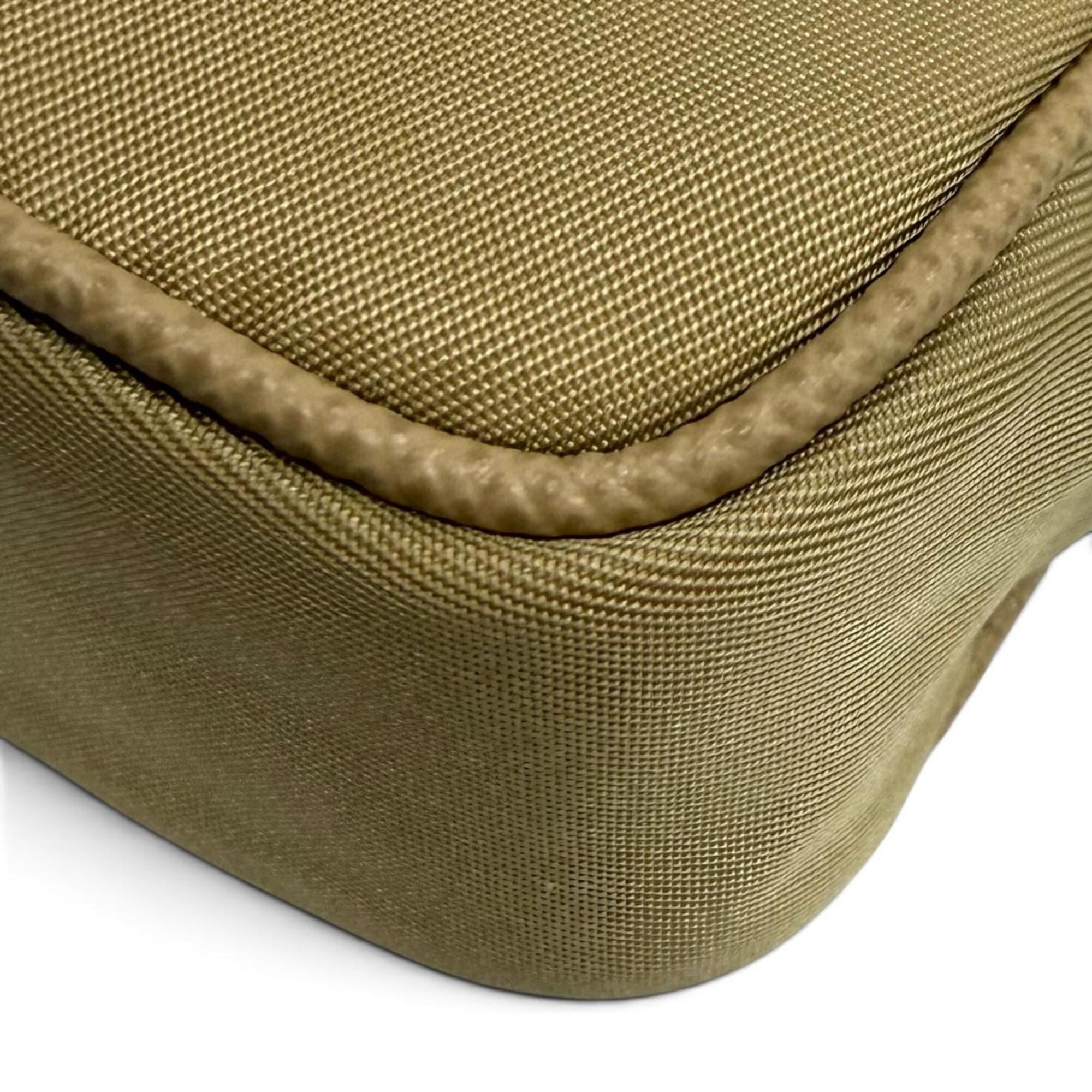 Prada Beige Pouch (Pre-Owned)