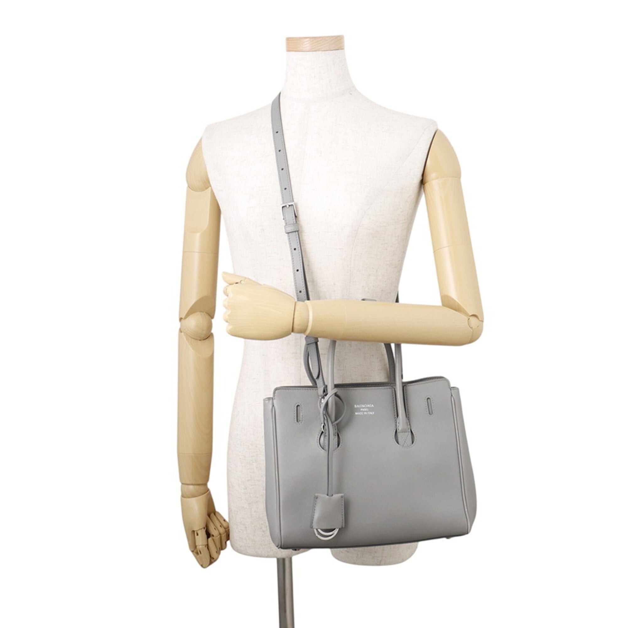 Balenciaga Gray Leather Handbag Shoulder Bag (Pre-Owned)
