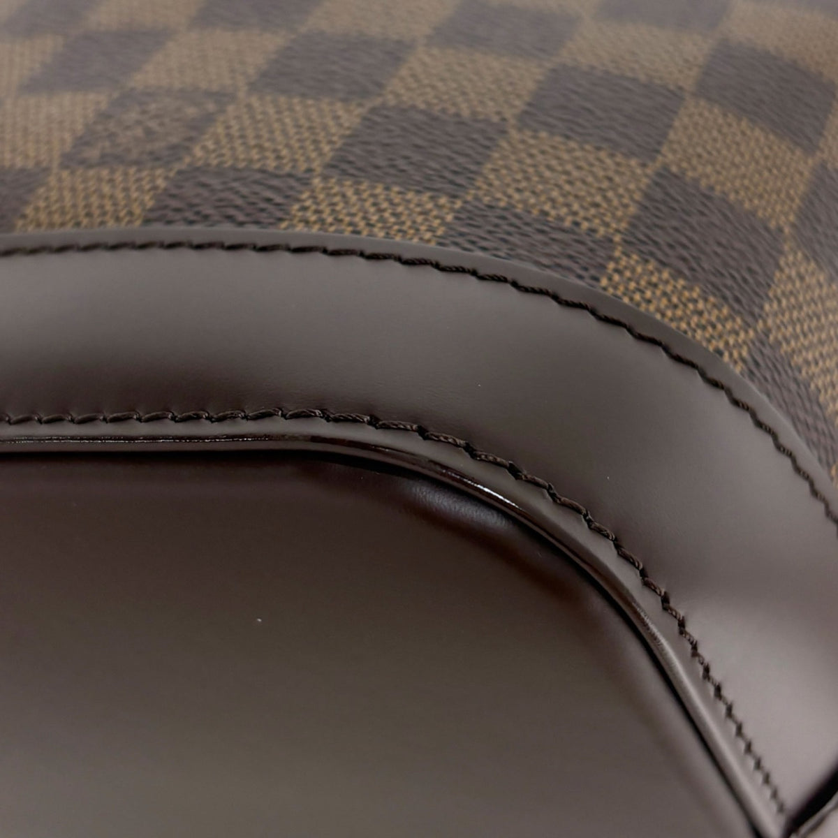 Louis Vuitton Damier Brown Damier Canvas Damier Canvas Handbag (Pre-Owned)
