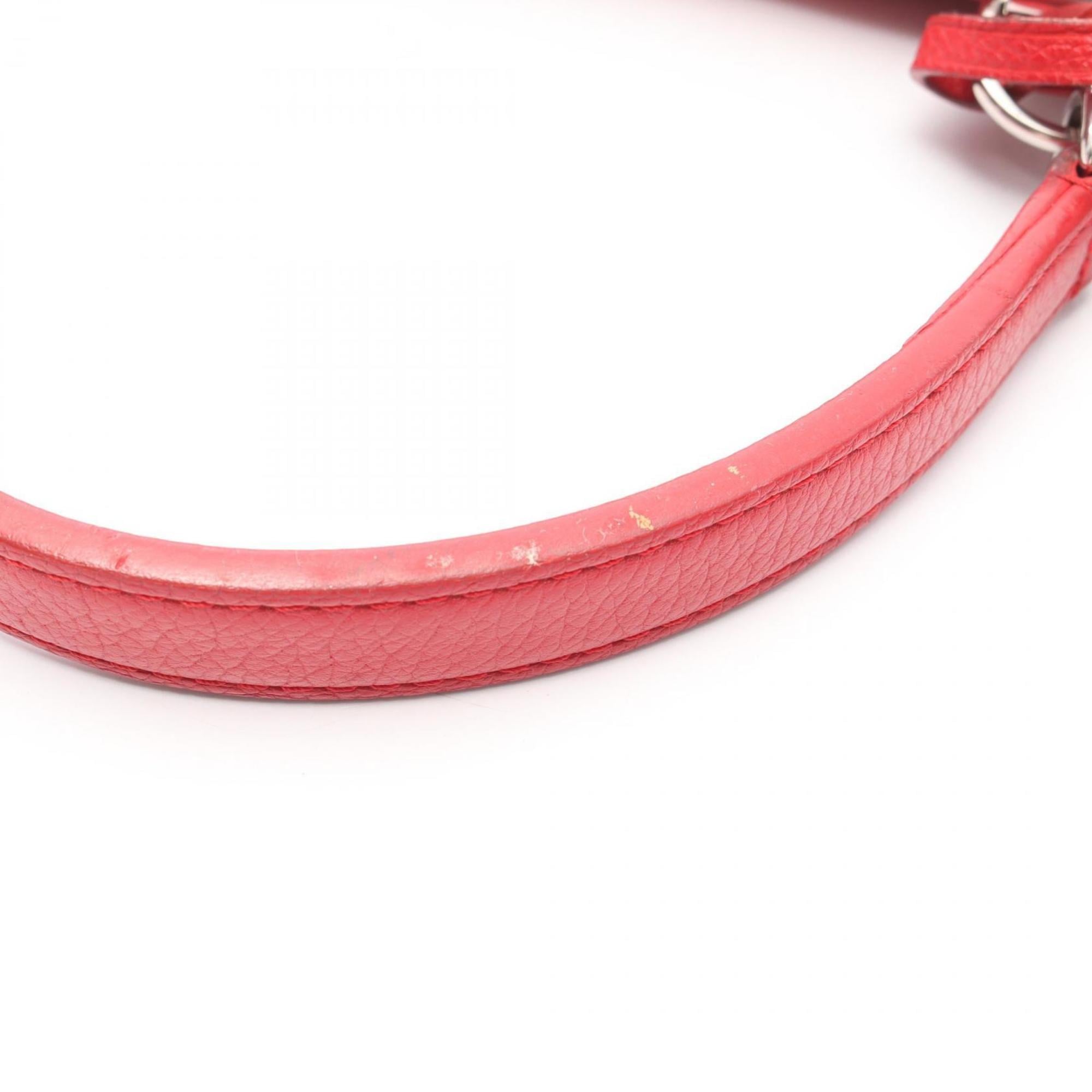 Louis Vuitton Red Color Ruby Leather Handbag (Pre-Owned)