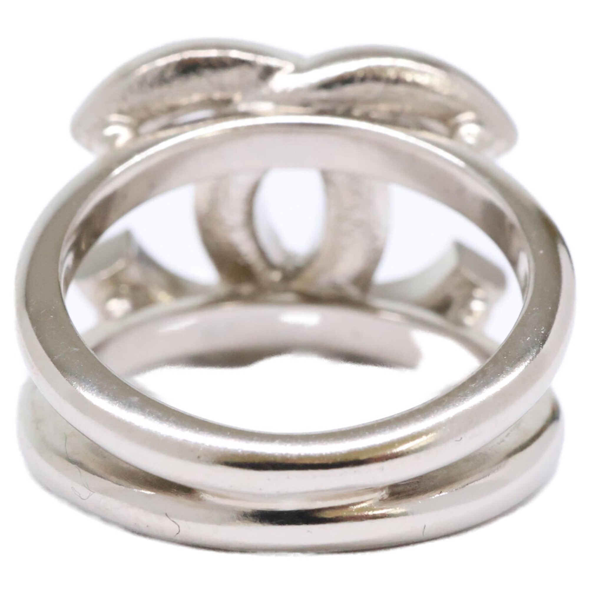 Chanel Silver Metal Band Ring (Pre-Owned)
